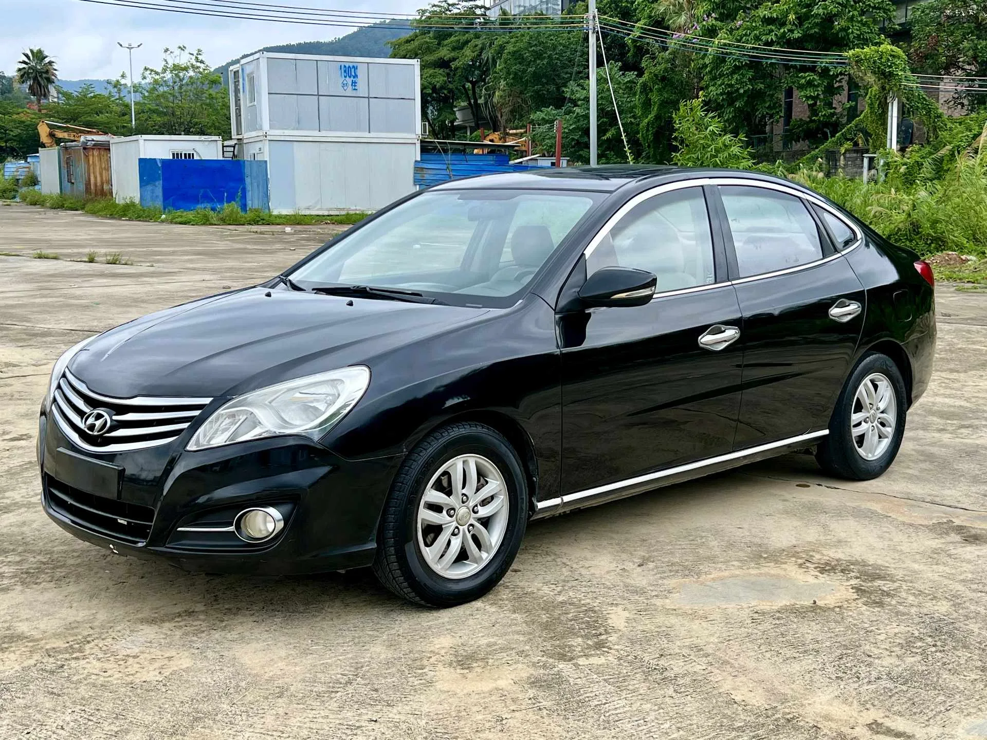 Hyundai Elantra 2011 1.6L Automatic Top-of-the-line Model