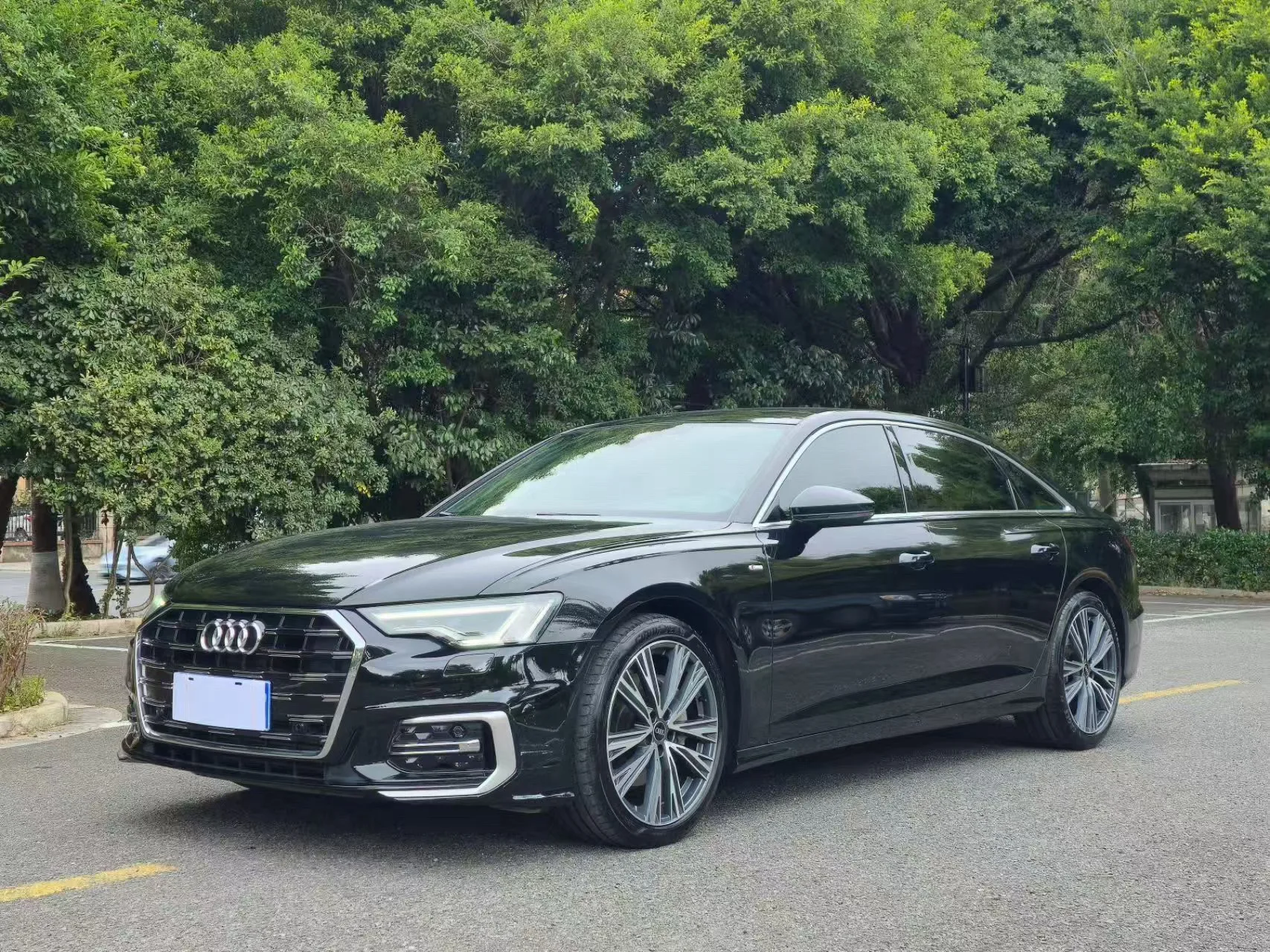 Audi A6L 2022 Facelift 40 TFSI Luxury Dynamic