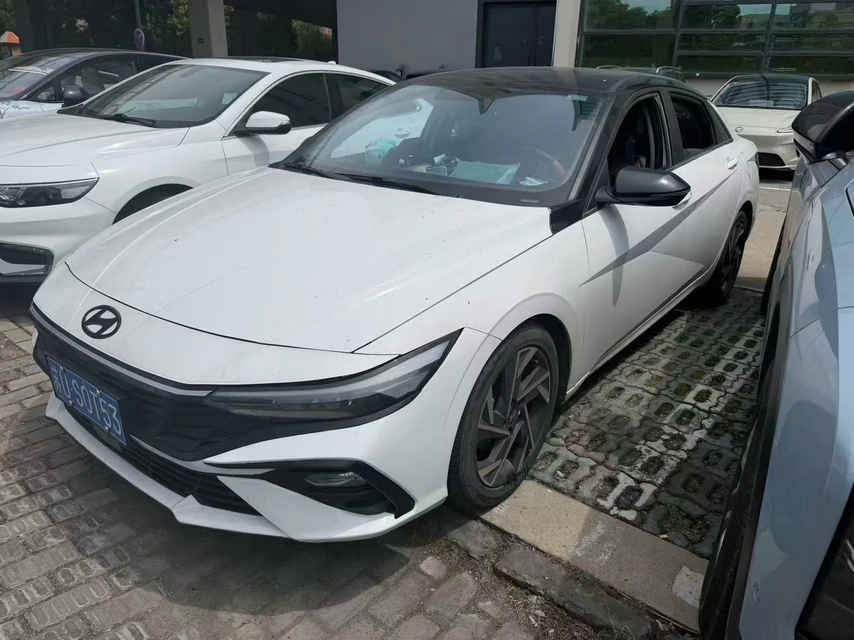 Hyundai Elantra 2023 1.5L CVT GLX Elite Edition