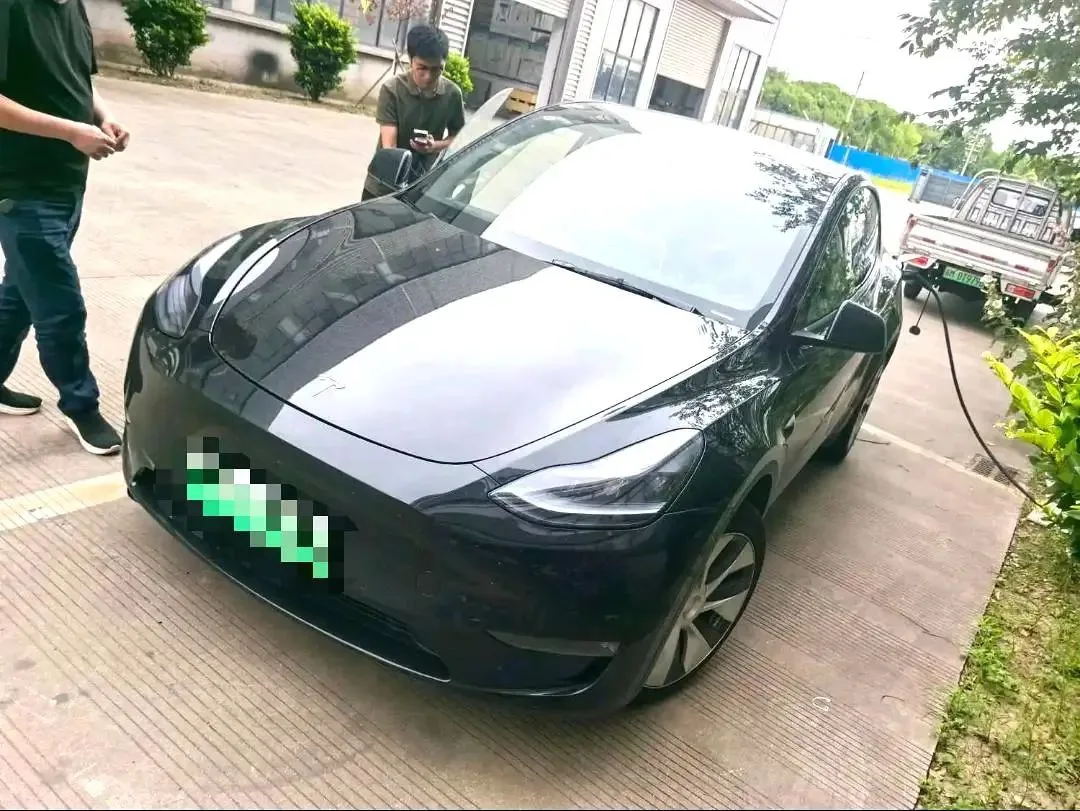 Model Y 2023 Long Range All-Wheel Drive