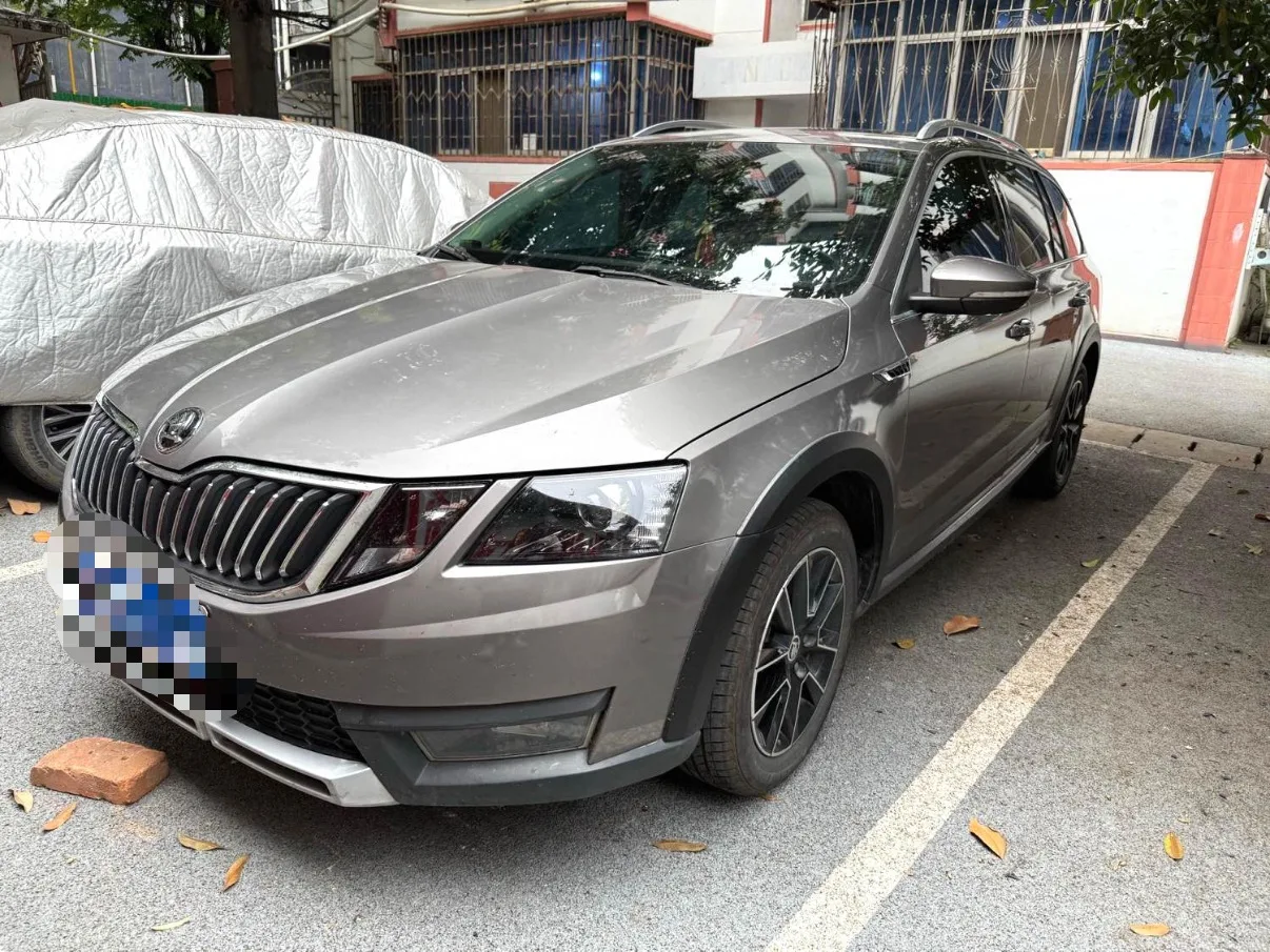 Octavia 2018 Touring TSI230 DSG Luxury Edition