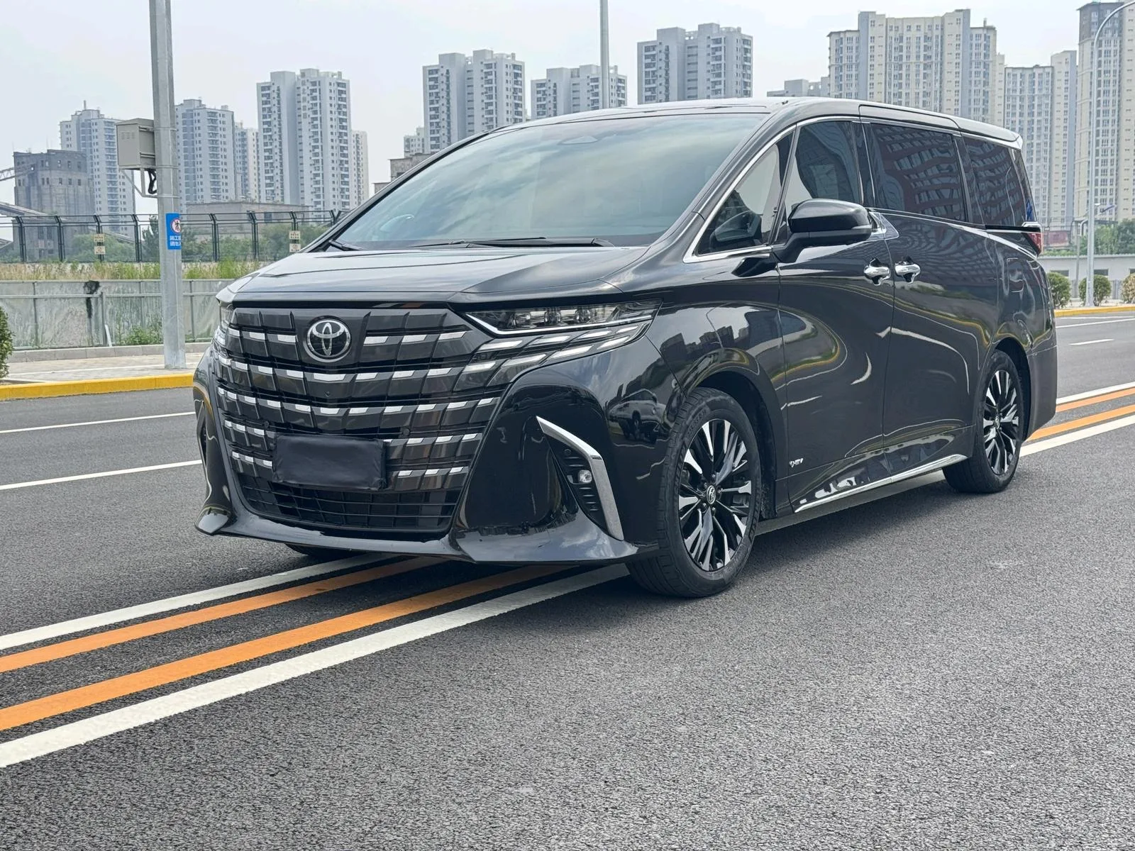 Toyota Alphard (Imported) 2024 Alphard 2.5 CVT Premium Edition Automatic Transmission