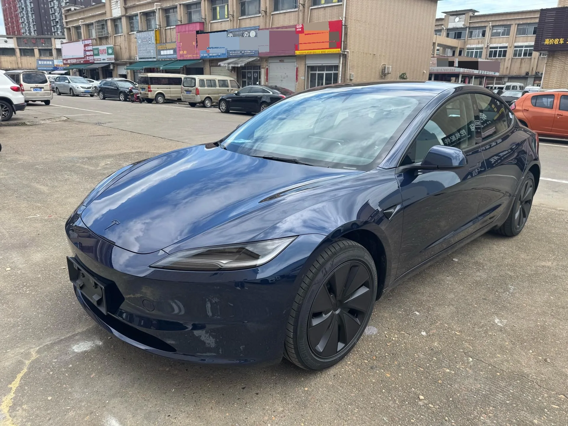 Tesla 2025 Model 3 Rear-Wheel Drive (Facelift) Automatic