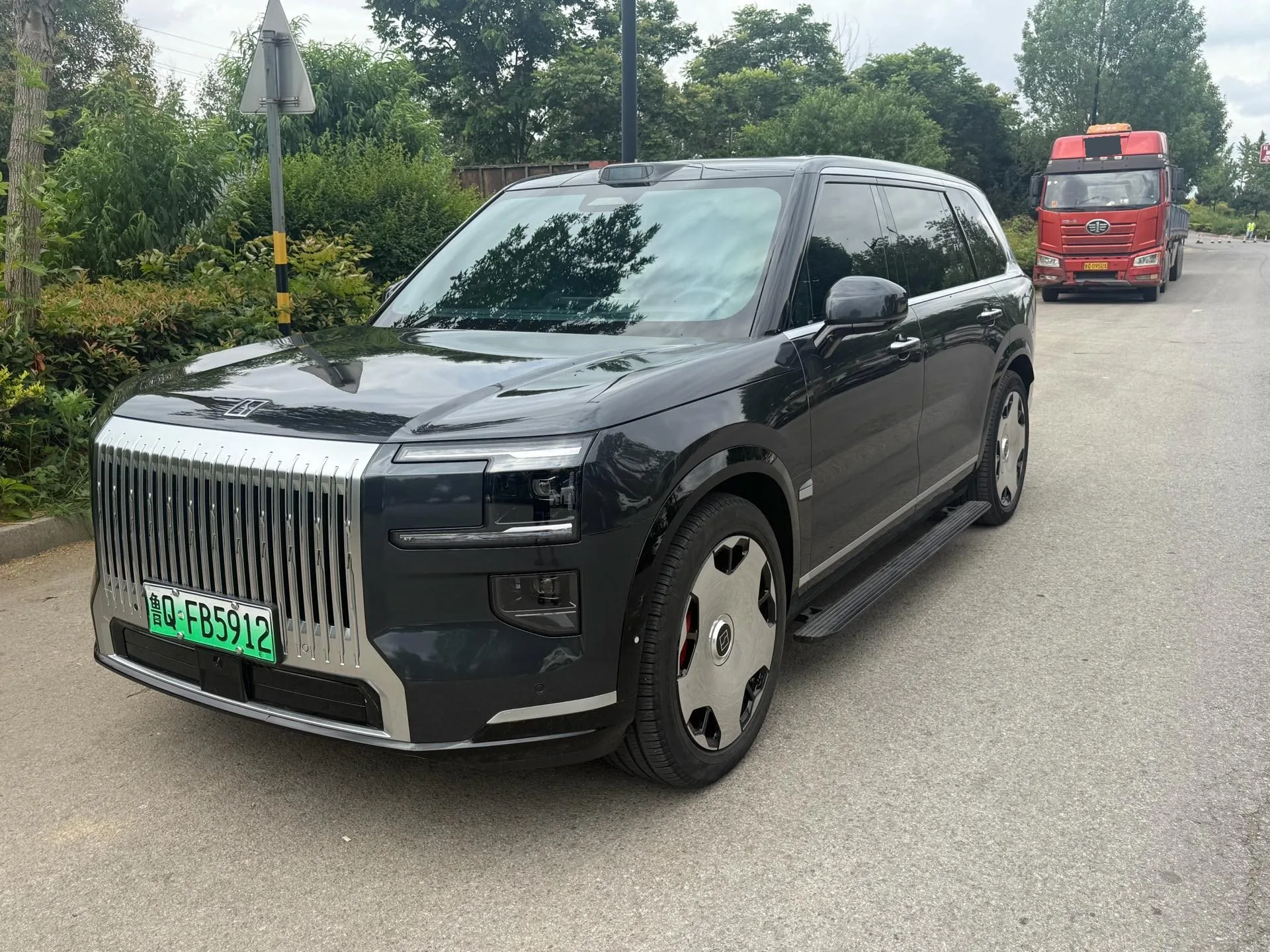 Jike 2025 Model Jike 9X 2.0T Ultra Edition 55kWh Automatic