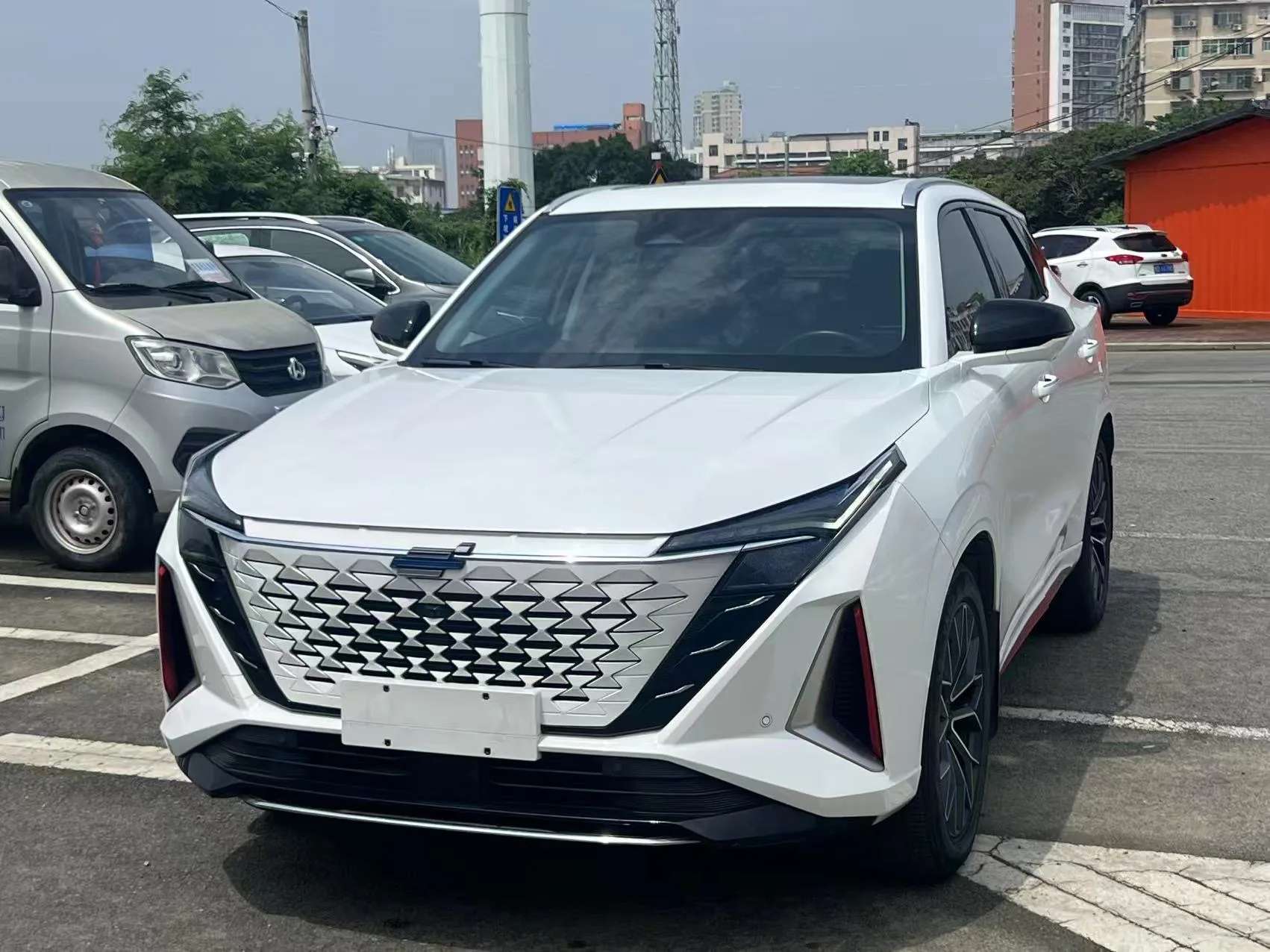 Oshan 2022 Z6 1.5T Blue Whale Smart City Edition Automatic
