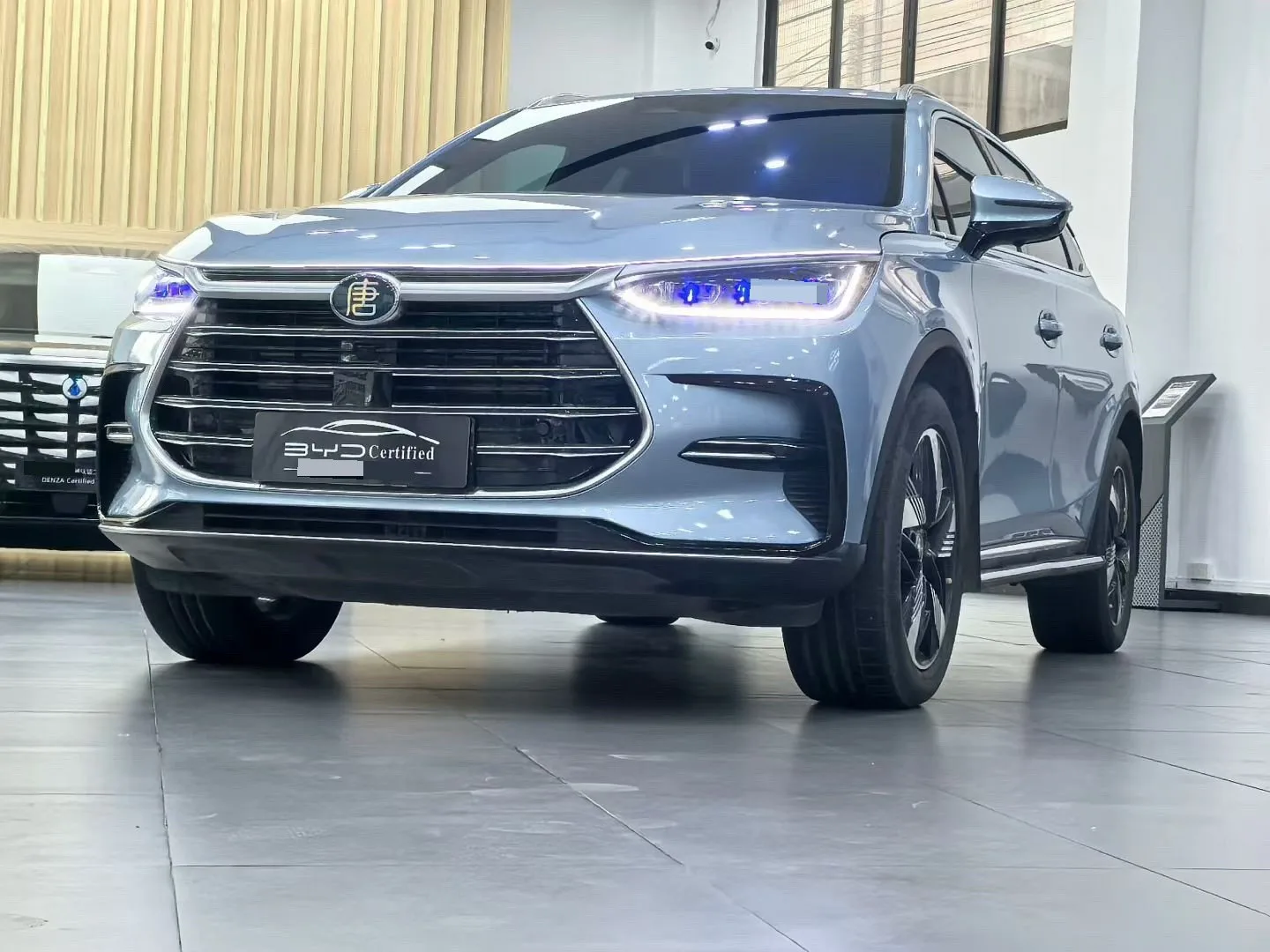 BYD Tang New Energy 2023 Tang DM-i 1.5T CVT 112KM Champion Edition Deluxe Automatic