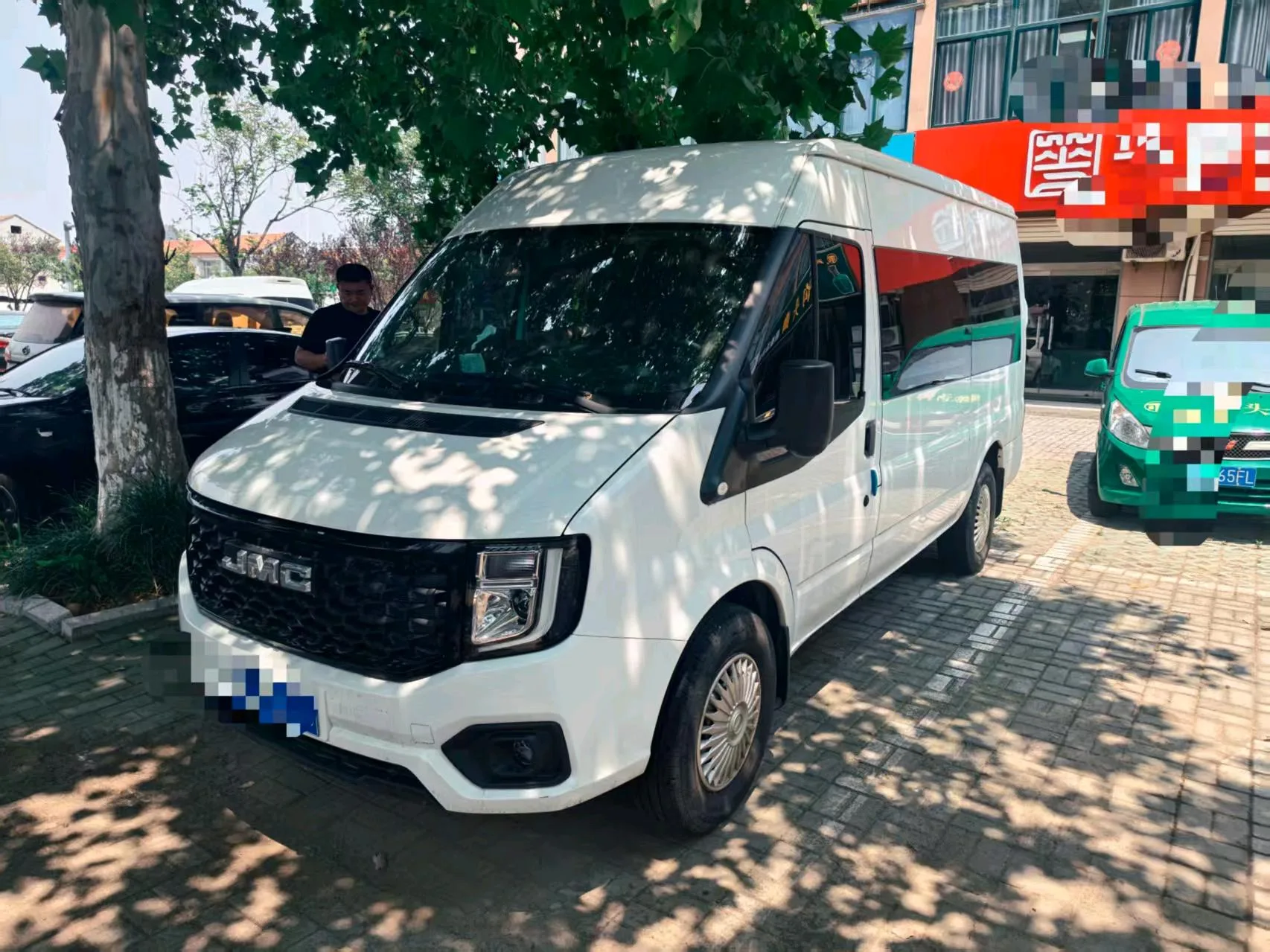 Jiangling Fushun 2023 Model Year 2.0T Automatic, Mid-Axle, Mid-High Roof, Commercial-Grade Multipurpose Passenger Vehicle, 7-Seater
