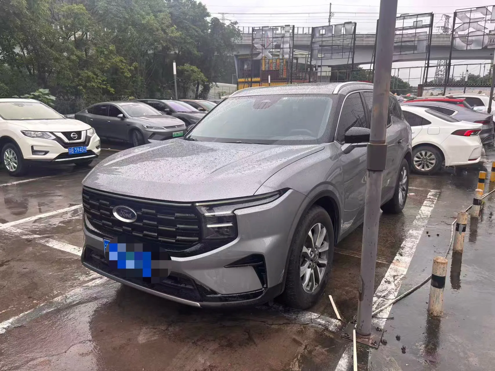 Ford Edge L HYBRID 2.0T CVT EcoBoost 2WD 7-seater Luxury Automatic