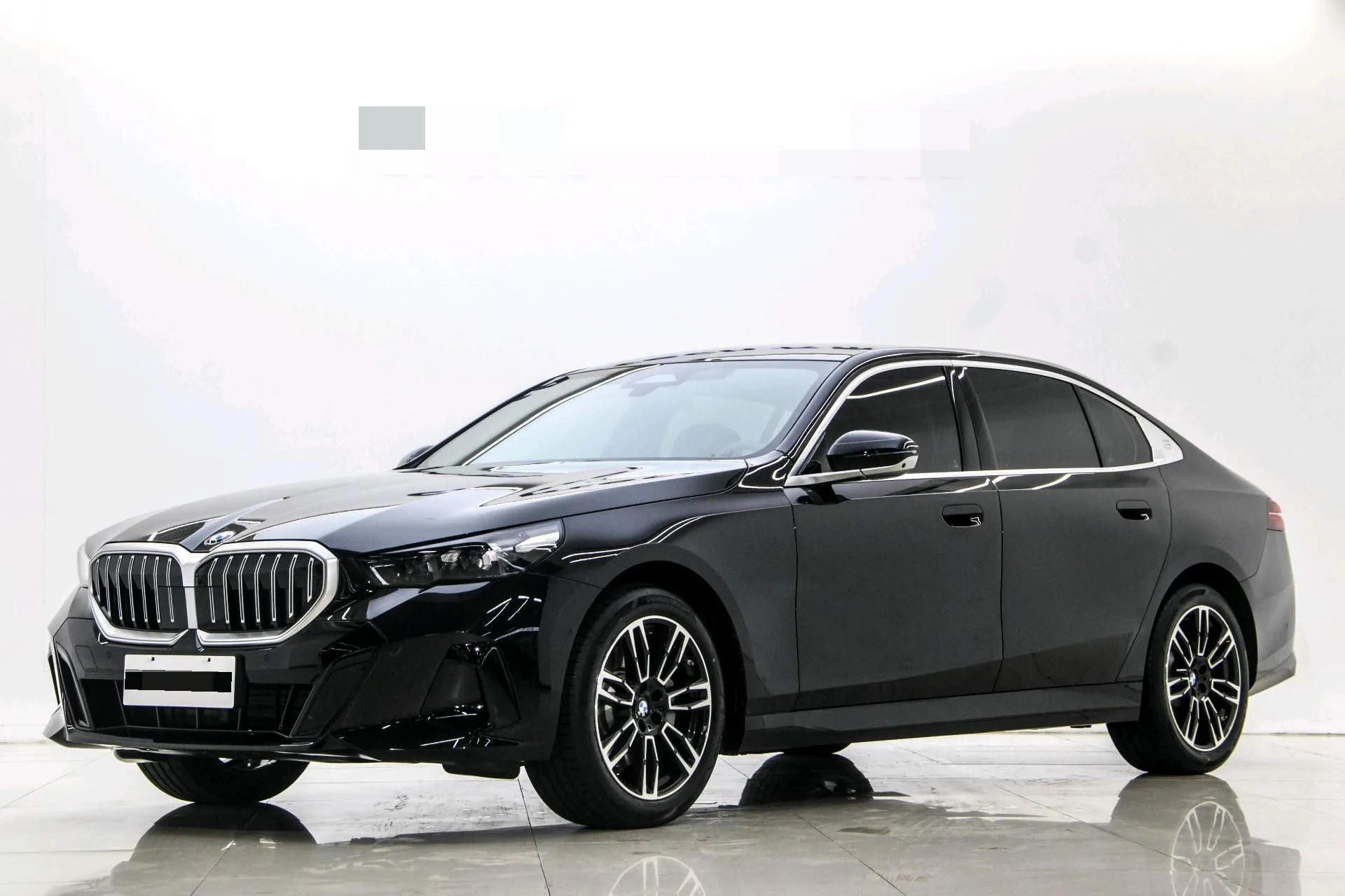 2026 BMW 5 Series 530Li 48V 2.0T Leading M Sport Package Automatic