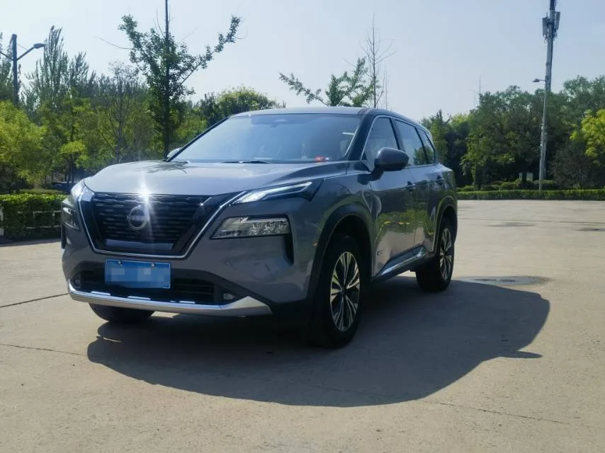 2023 Nissan X-Trail e-POWER Hybrid with Dual Motors and All-Wheel Drive (Luxury Edition)