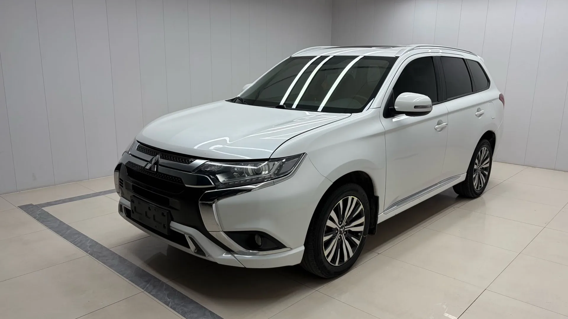 2021 Outlander Facelift 2.0L 2WD Comfort Edition 5-Seater