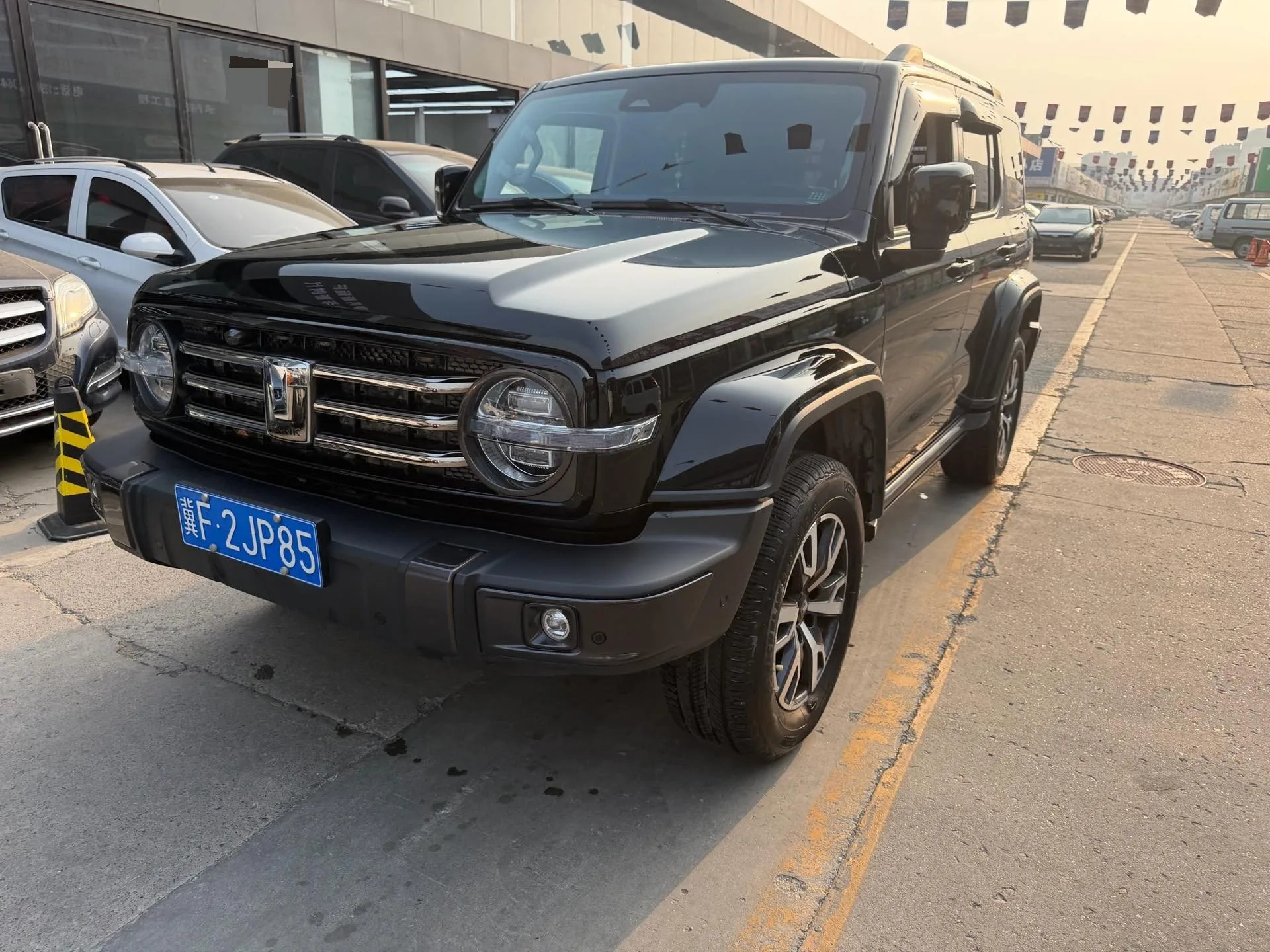 The 2021 Tank 300 City Edition 2.0T looks really stylish