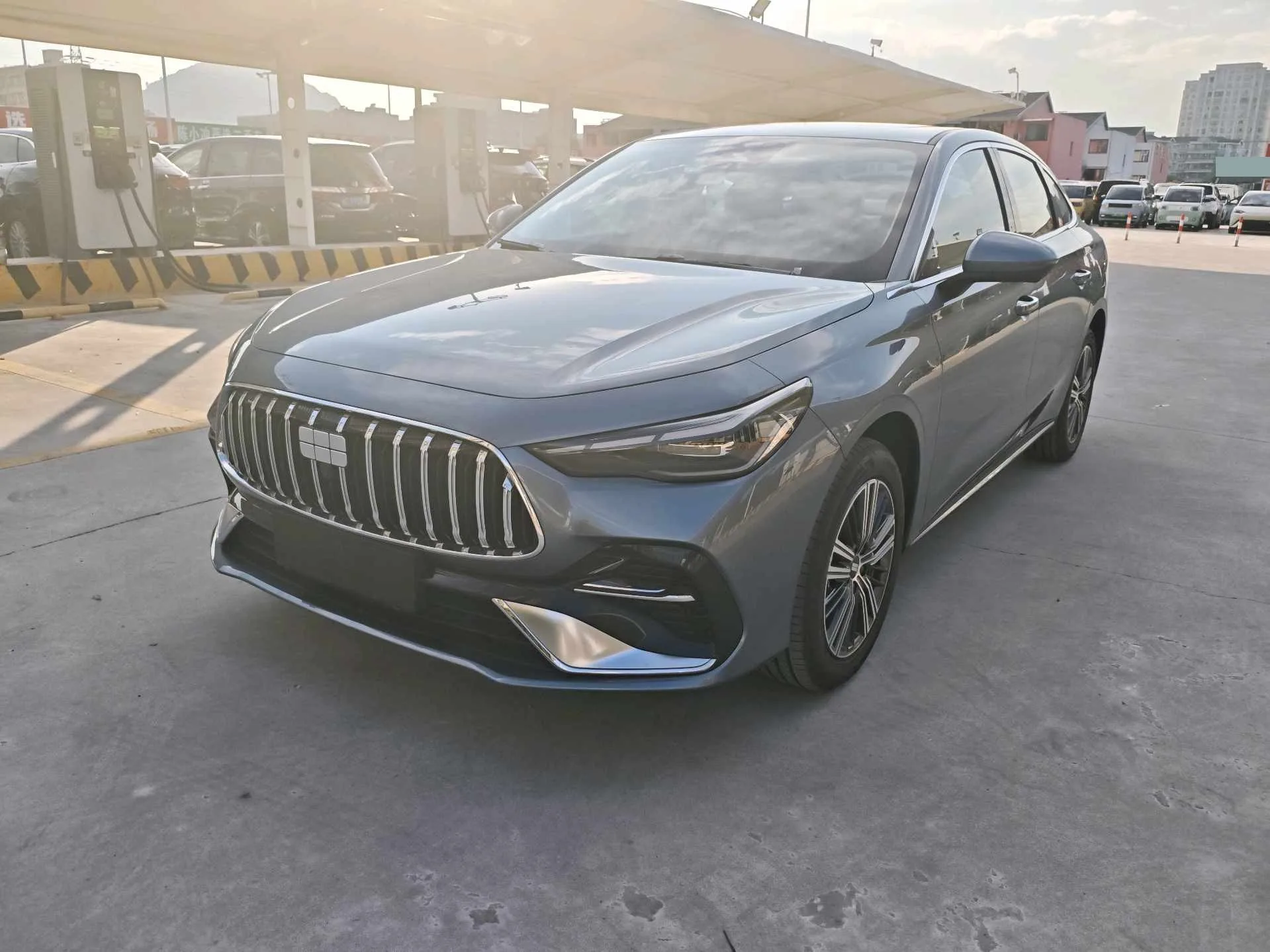 Geely Galaxy 2025 Starry 6 EM-i 1.5 125km Exploration+ Edition Automatic