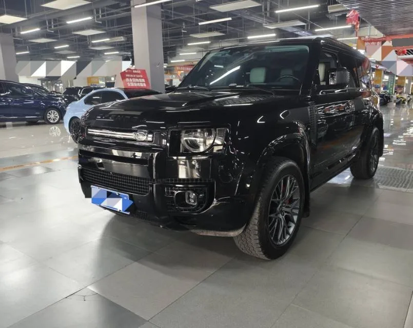 2022 Land Rover Defender 110 P400 Dark Edition