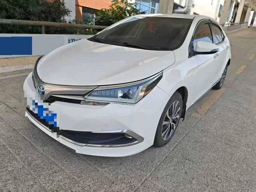 2017 Toyota Corolla Hybrid 1.8L E-CVT Elite Edition (Facelift)