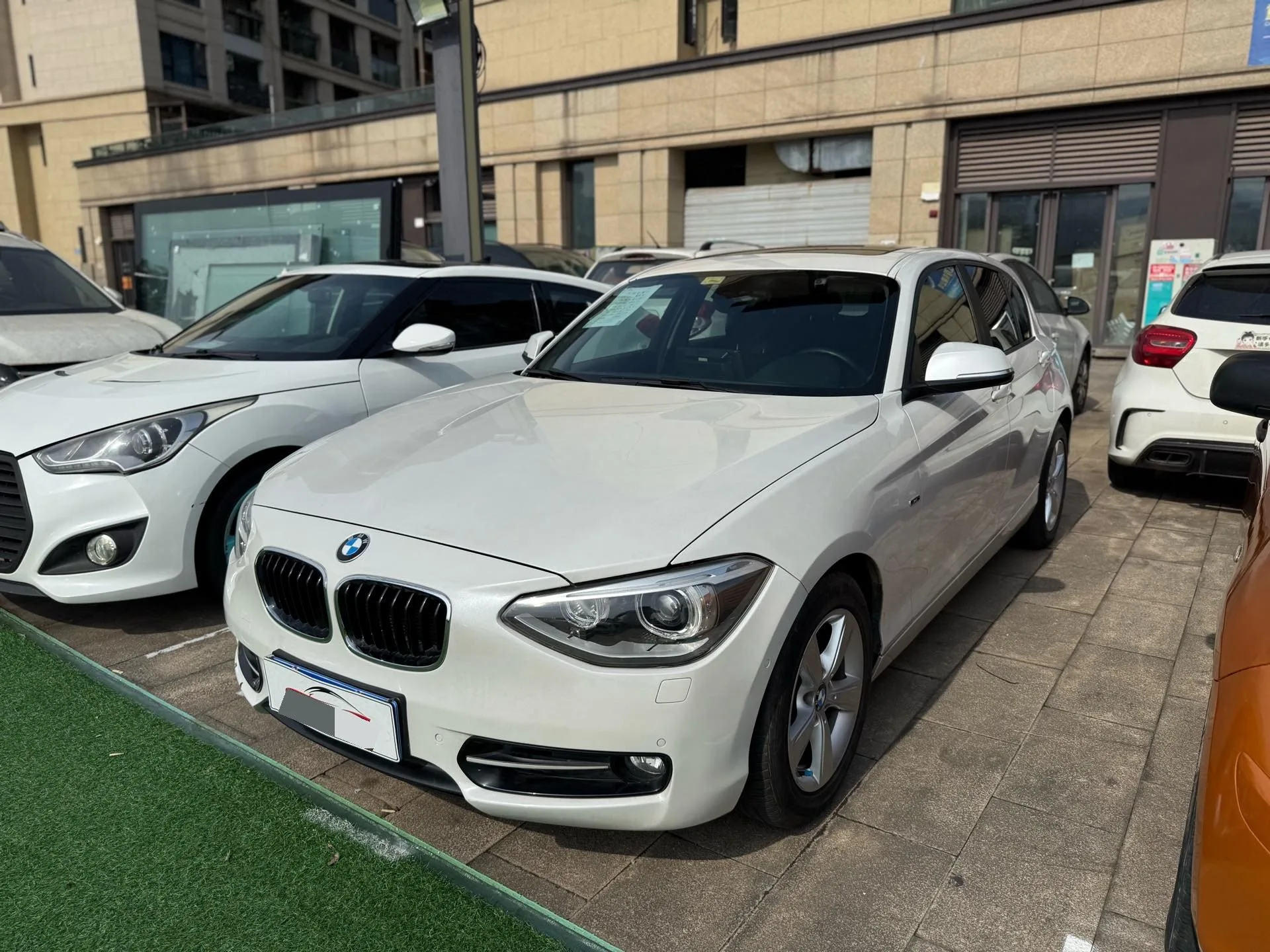 BMW 1 Series (Imported) 2012 118i Sport