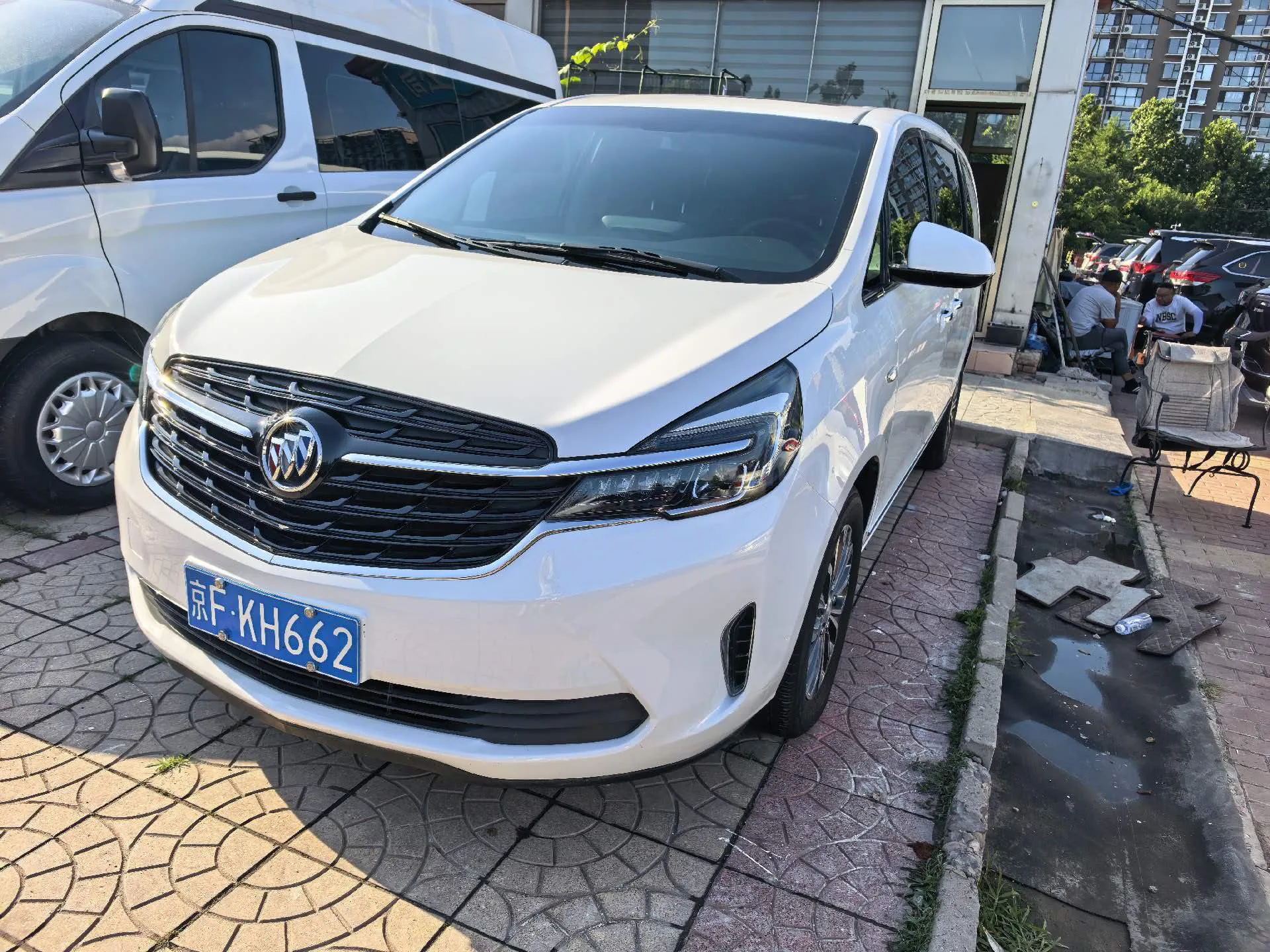 Buick GL8 2022 Land Business Class 652T Luxury