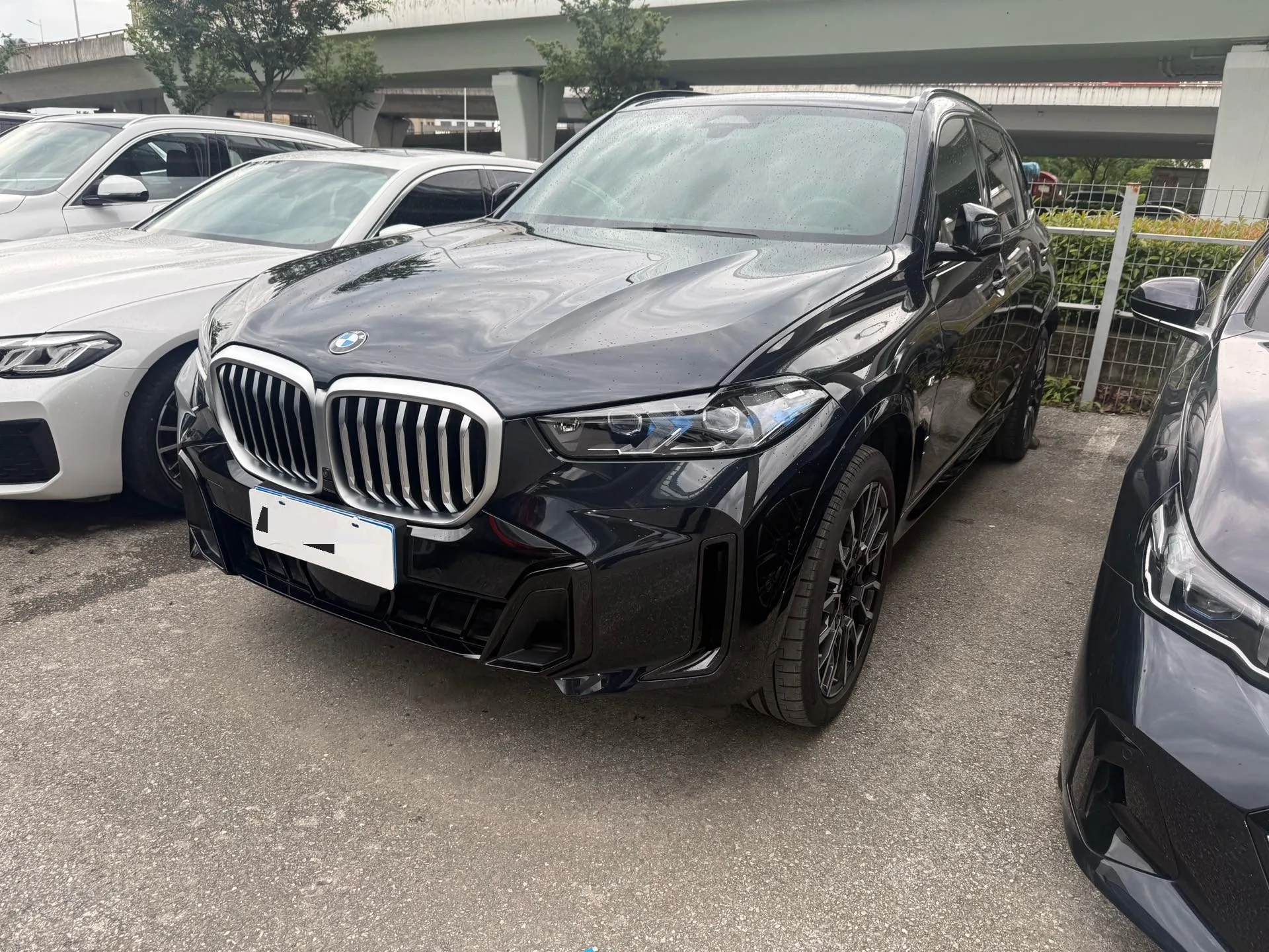 2023 BMW X5 xDrive40Li 48V 3.0T M Sport Shadow Edition Automatic