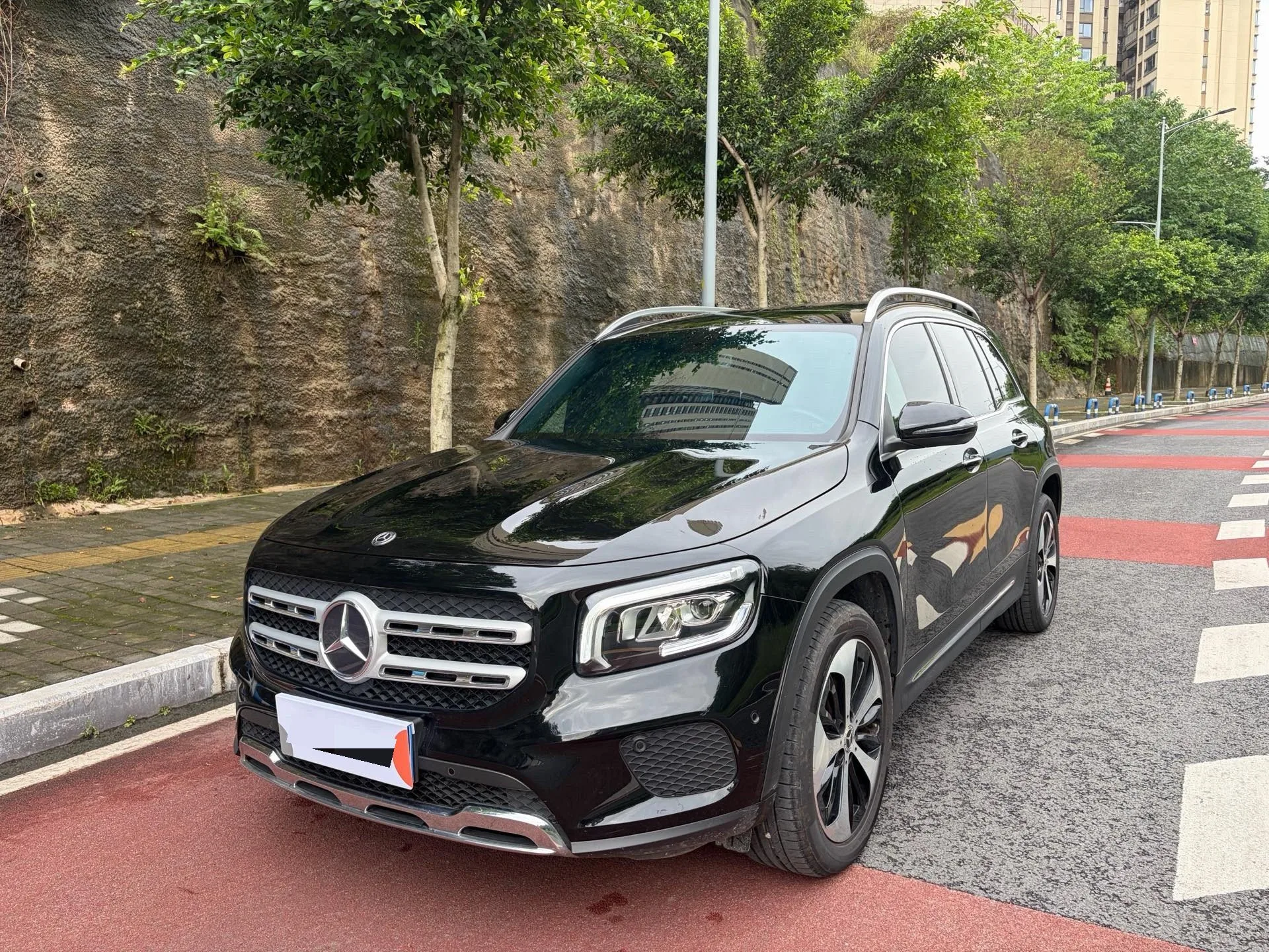 Mercedes-Benz GLB 2021 Fashion Edition