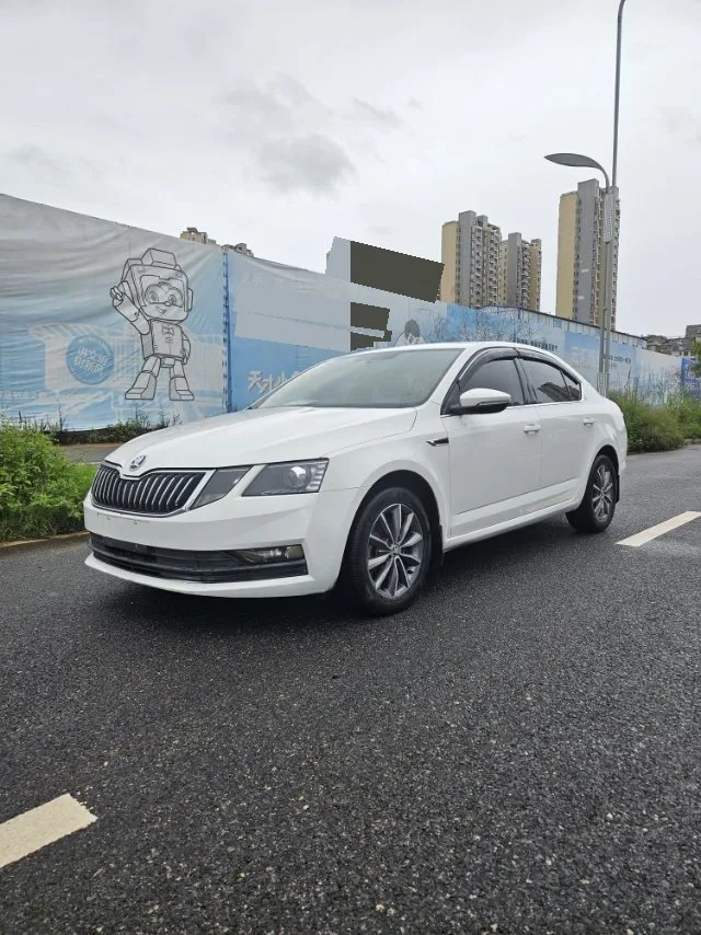 Octavia 2020 1.5L Automatic Smart Comfort Edition