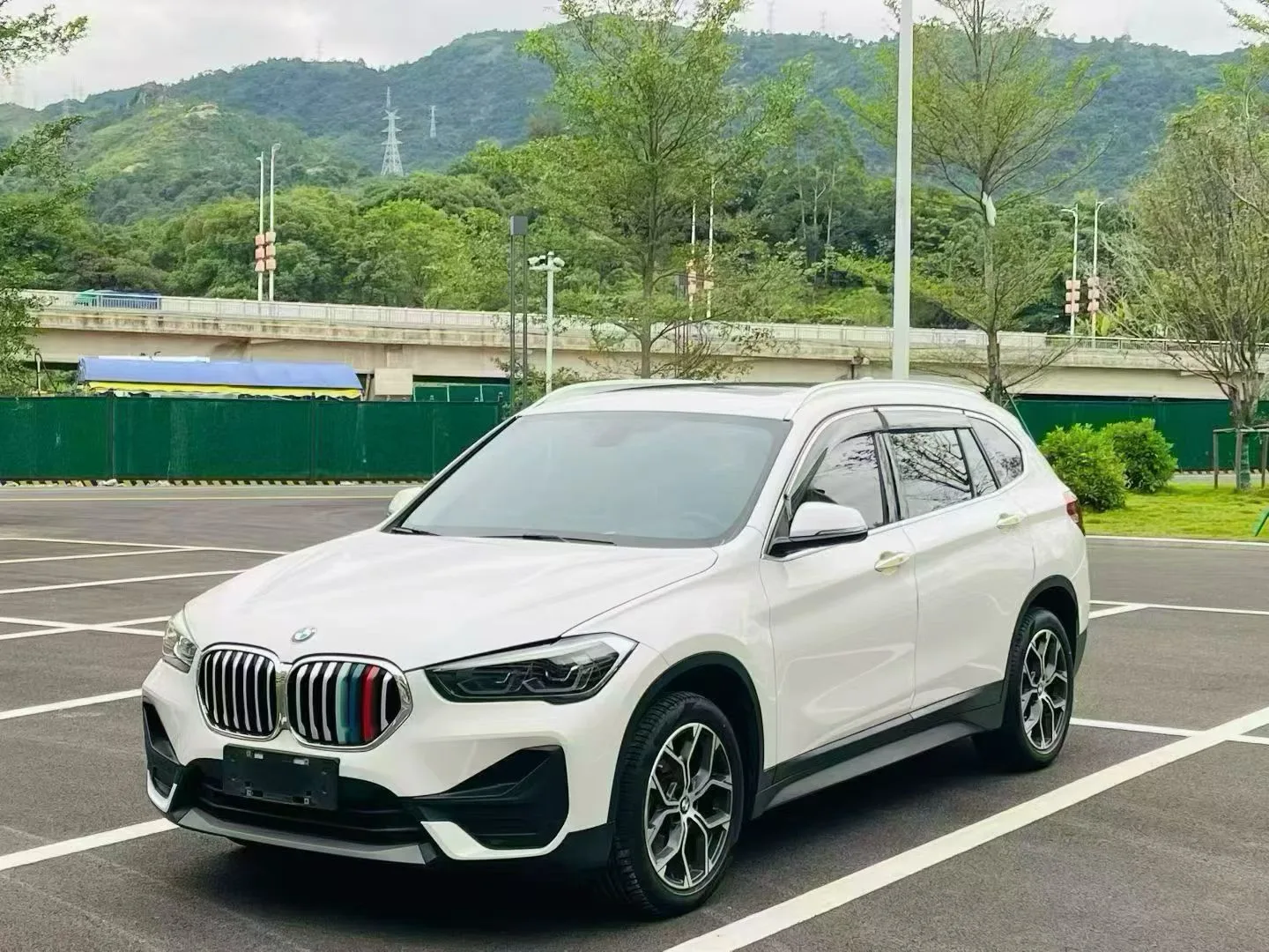 BMW X1 2022 sDrive25Li Leading Edition