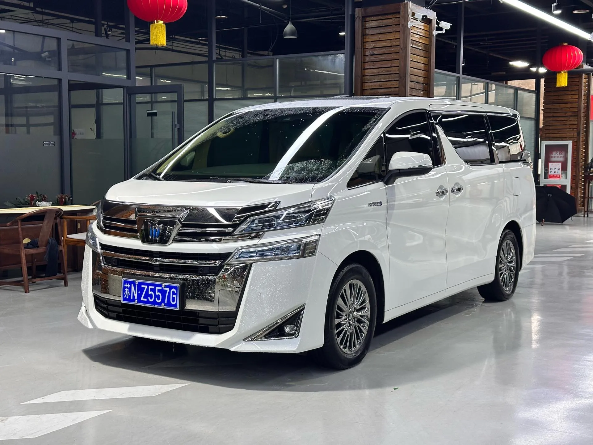 2021 Alphard Crown Hybrid 2.5L HV Premium Edition
