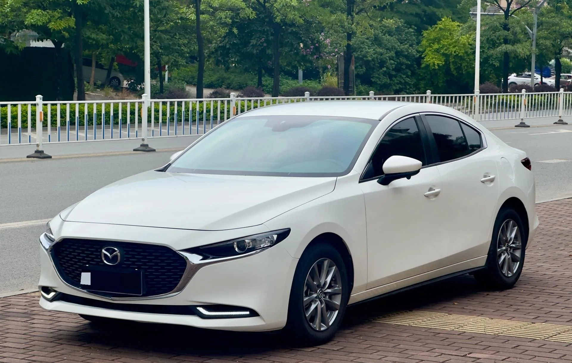 Mazda3 Axela 2022 2.0L Automatic E-Engine Edition