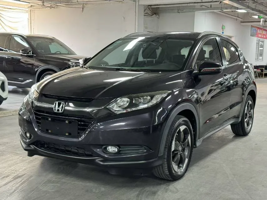 Vezel 2017 1.8L CVT 2WD Pioneer Edition