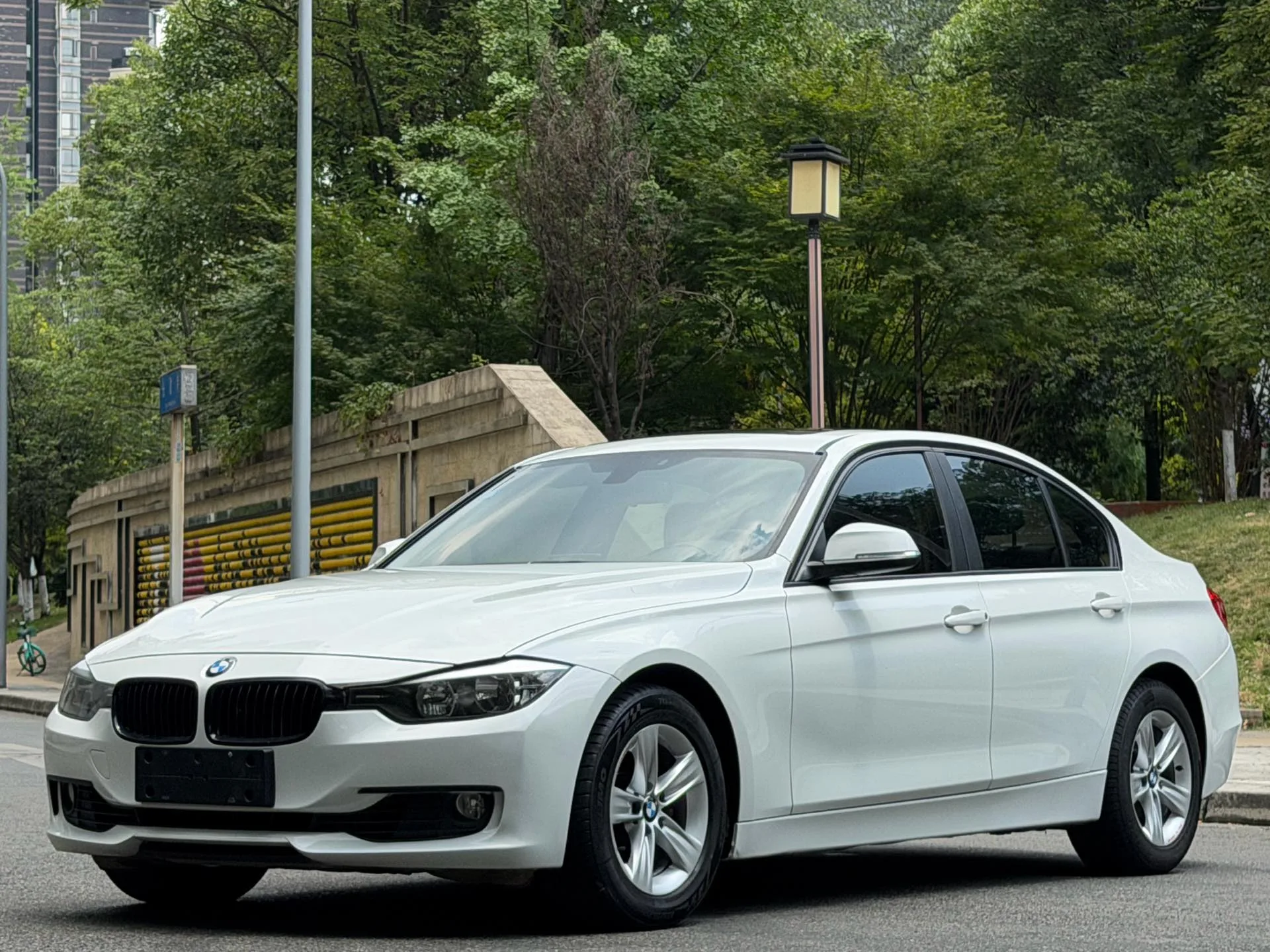 2014 BMW 3 Series 320i Sport Design Package
