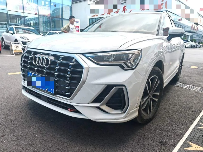 Audi Q3 2022 35 TFSI Progressive Dynamic