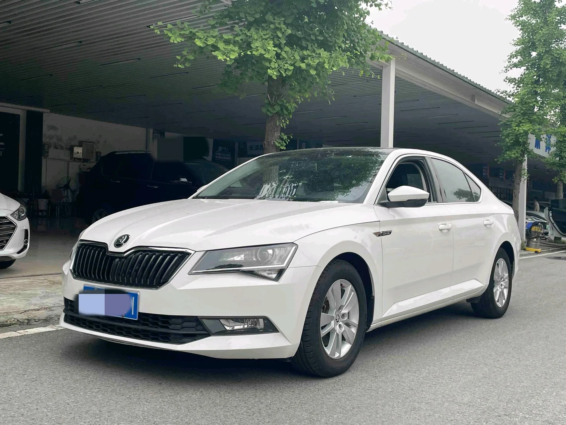 Superb 2016 TSI280 DSG Forward Edition