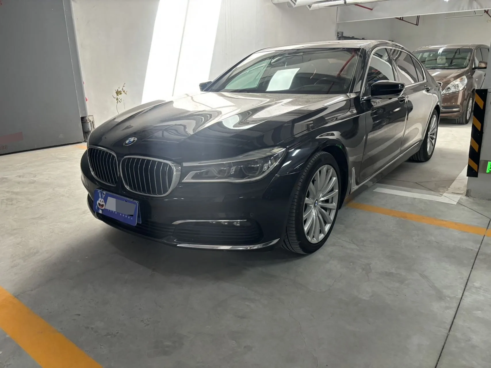 2016 BMW 7 Series 740Li Leading Edition