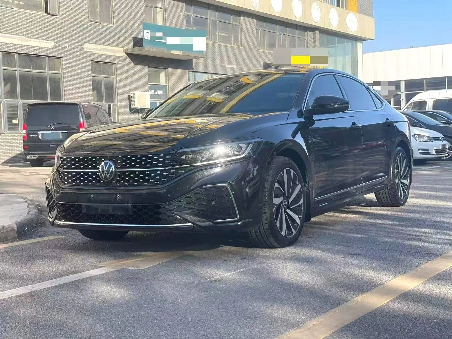 Volkswagen 2023 Passat 2.0TSI 330TSI Starry Sky Elite Edition (Facelift) Automatic Transmission