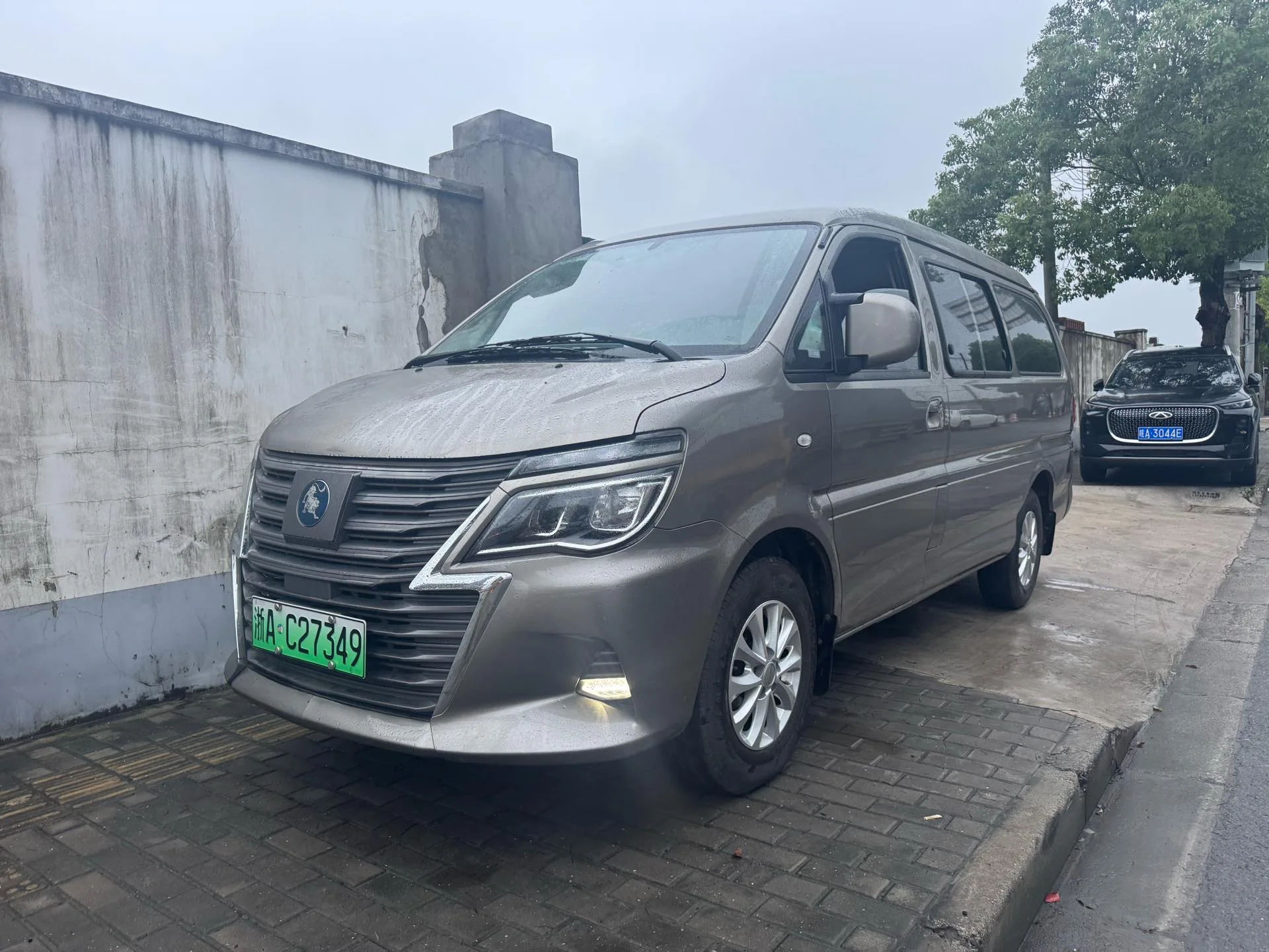 Fengxing Lingzhi M5 New Energy, 2022 Model Year, Lingzhi EV Standard Edition, Basic 7-Seater, Automatic Transmission