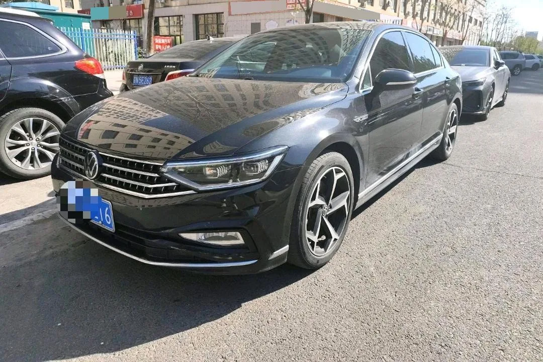 2022 Volkswagen Passat 330TSI DSG Basic Model