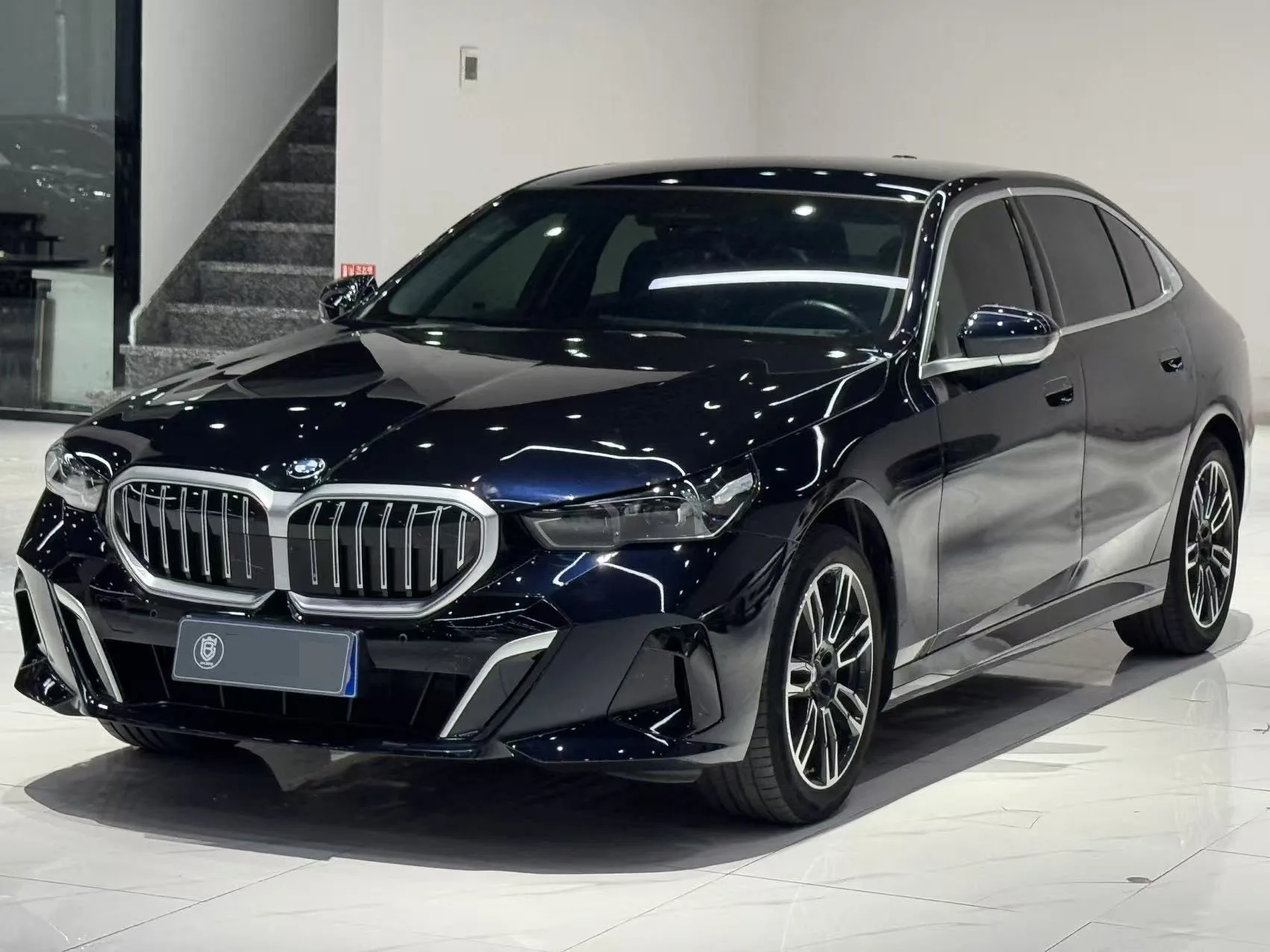 2025 BMW 5 Series 525Li 48V 2.0T M Sport Package Automatic