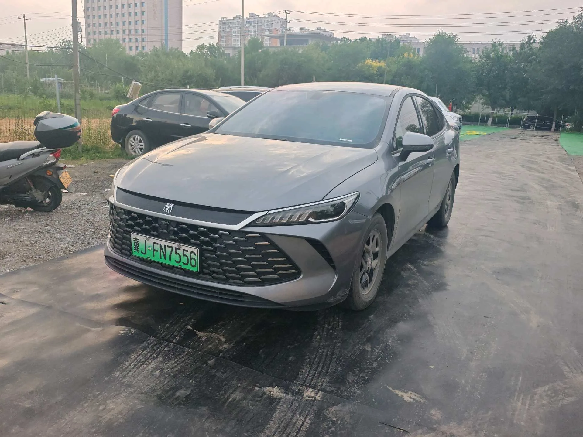 BYD 2025 Qin PLUS DM-i 1.5 CVT Intelligent Driving Edition 55KM Leading Model Automatic
