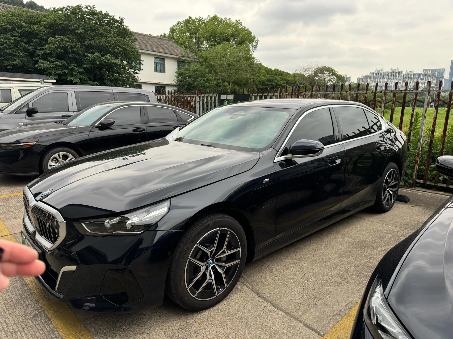 BMW i5 2024 eDrive 35L M Sport Package