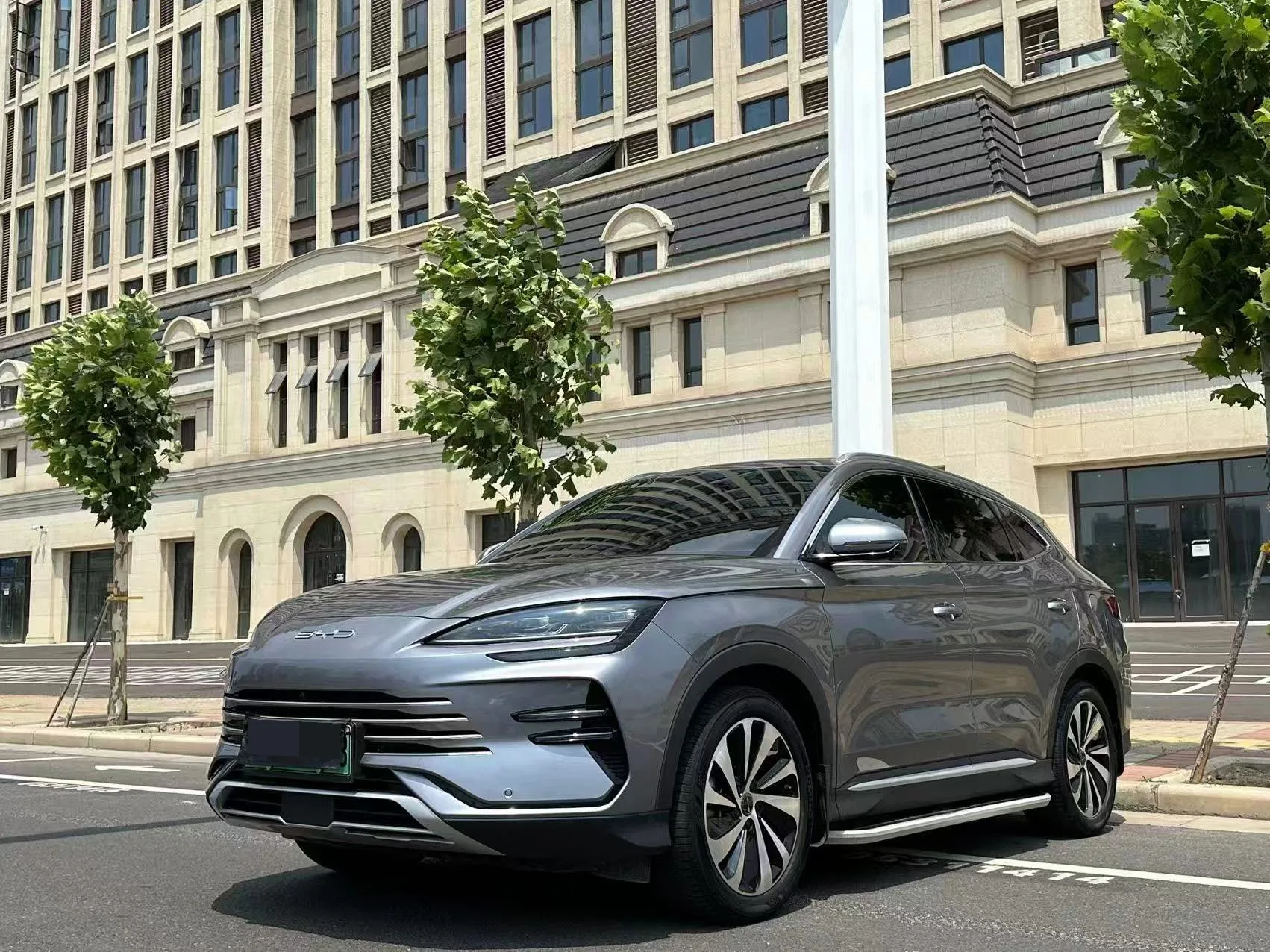 BYD 2023 Song PLUS DM-i 1.5 CVT Champion Edition 110KM Flagship PLUS Automatic