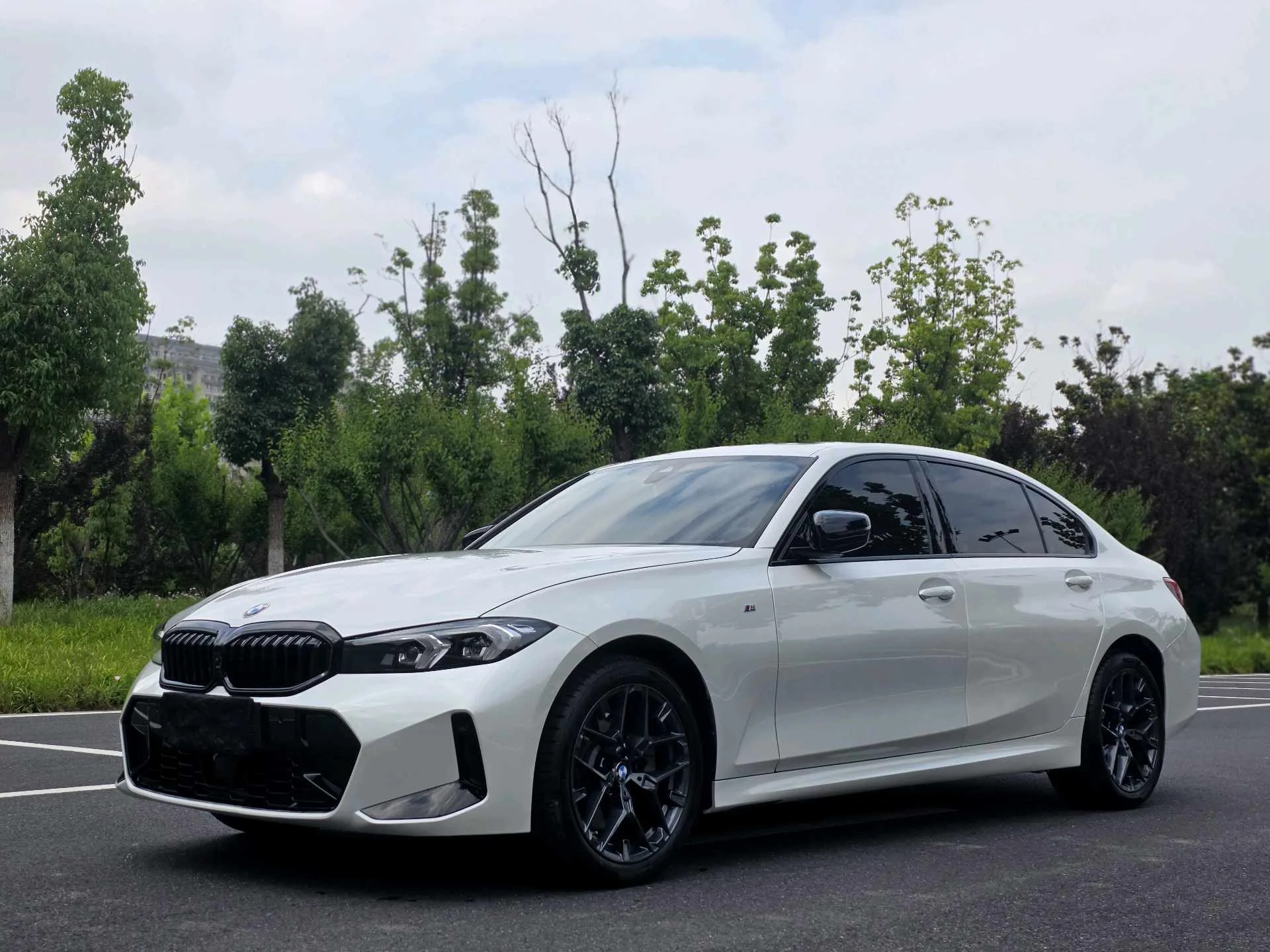 2026 BMW 3 Series 330Li 2.0T M Sport Shadow Edition Automatic