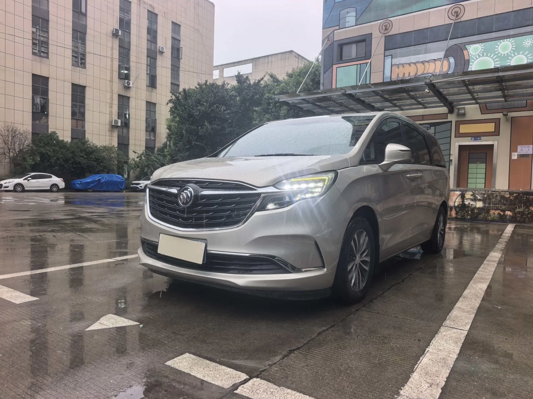 Buick GL8 2022 ES Avantgarde 653T Comfort