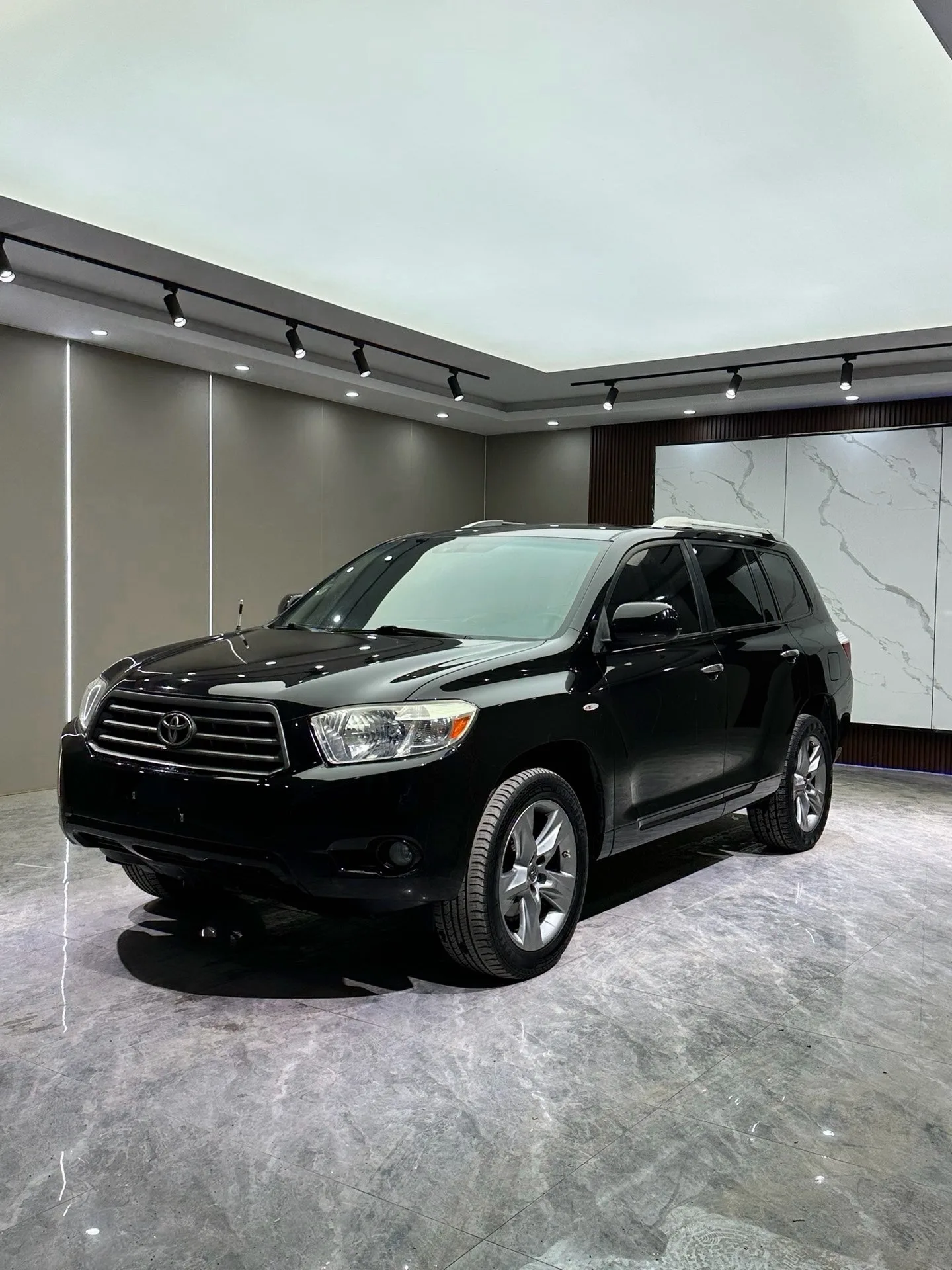2012 Highlander 2.7L 2WD 5-seater Elite Edition