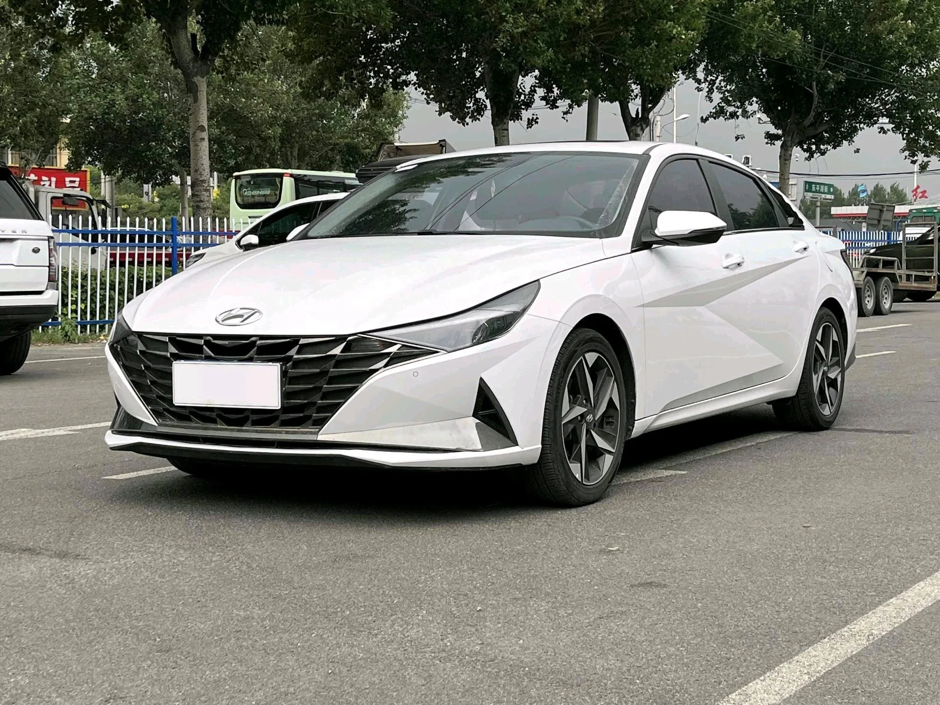 Hyundai Elantra 2022 1.5L CVT GLX Elite Edition