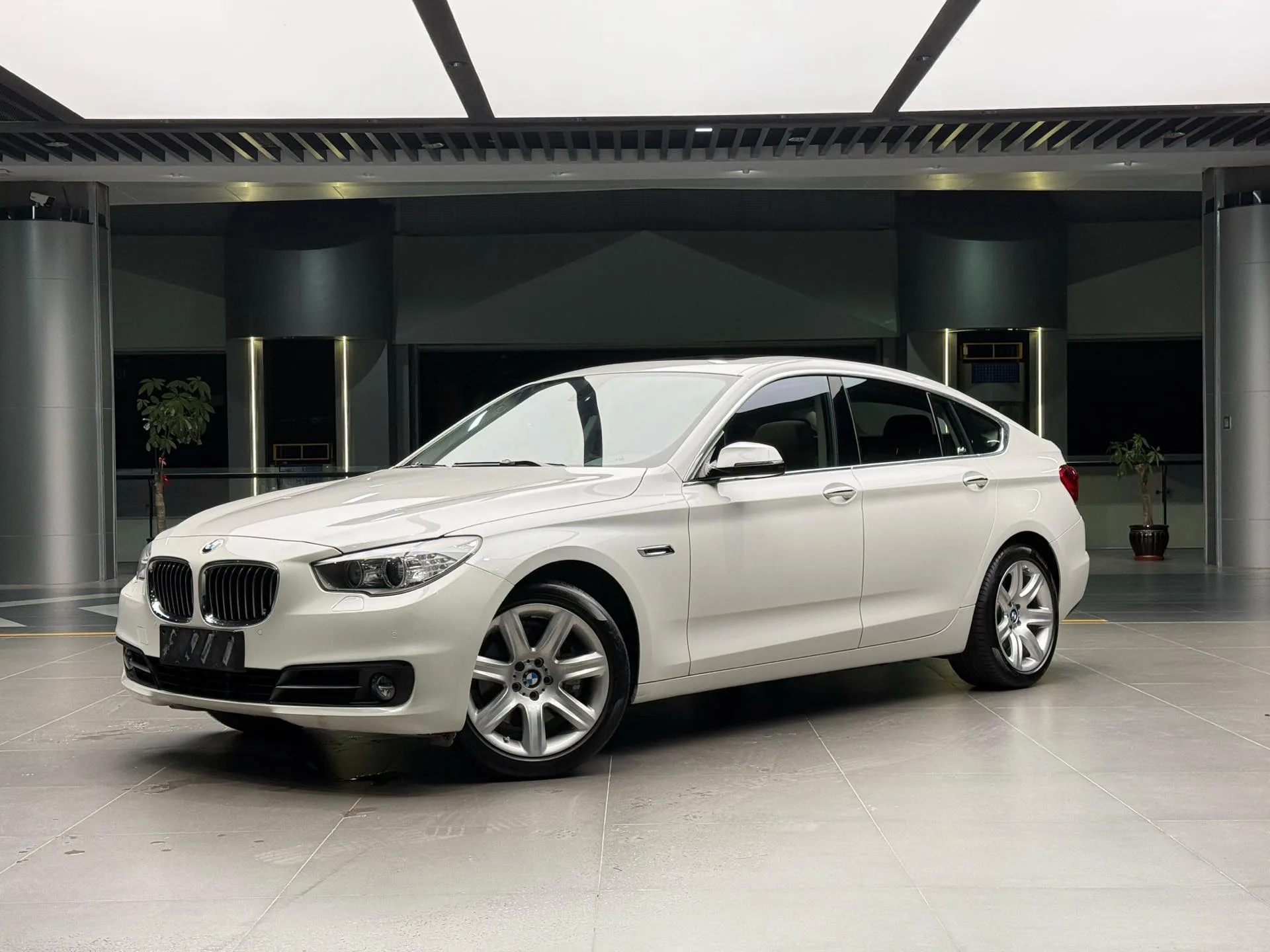 2015 BMW 5 Series GT 535i xDrive