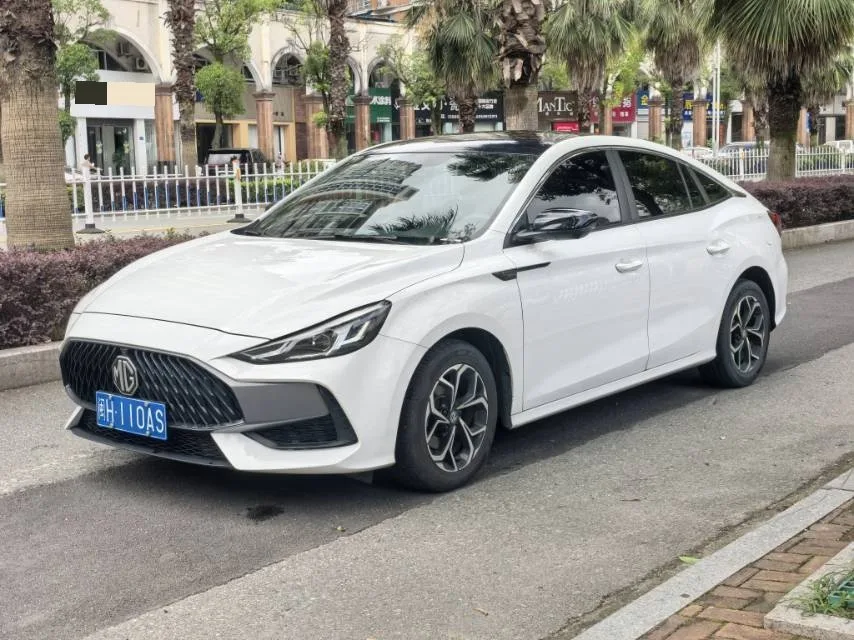 MG5 2023 180DVVT CVT Luxury Edition