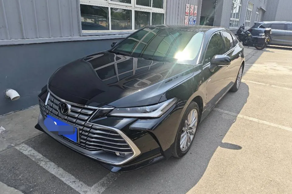 2024 Toyota Avalon Hybrid 2.0 CVT Premium Edition (Automatic)