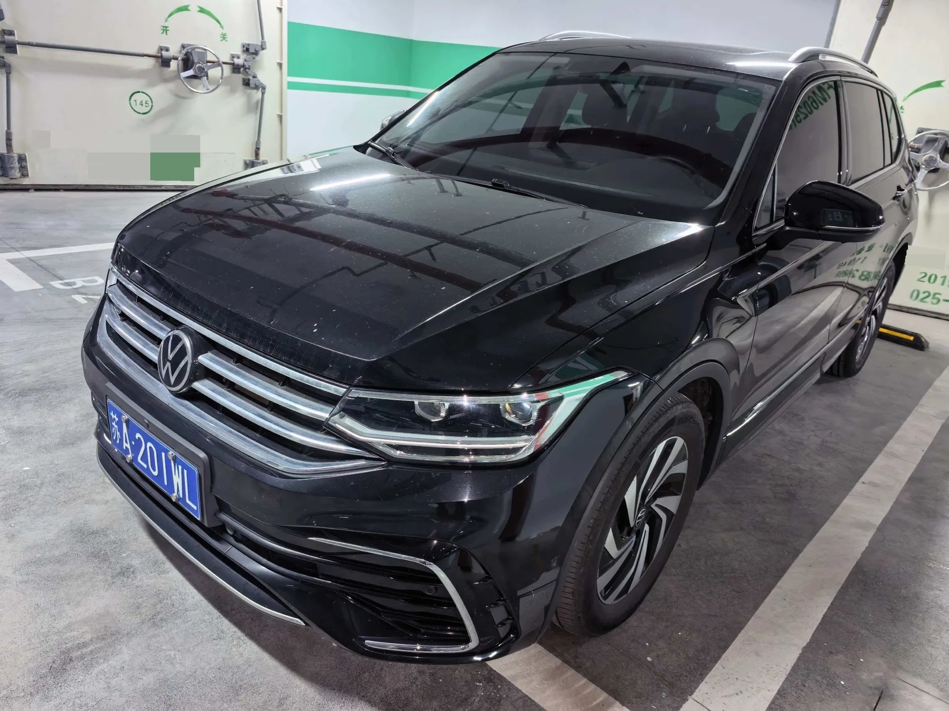 Tiguan L 2023 330TSI Automatic 2WD R-Line Premium Edition