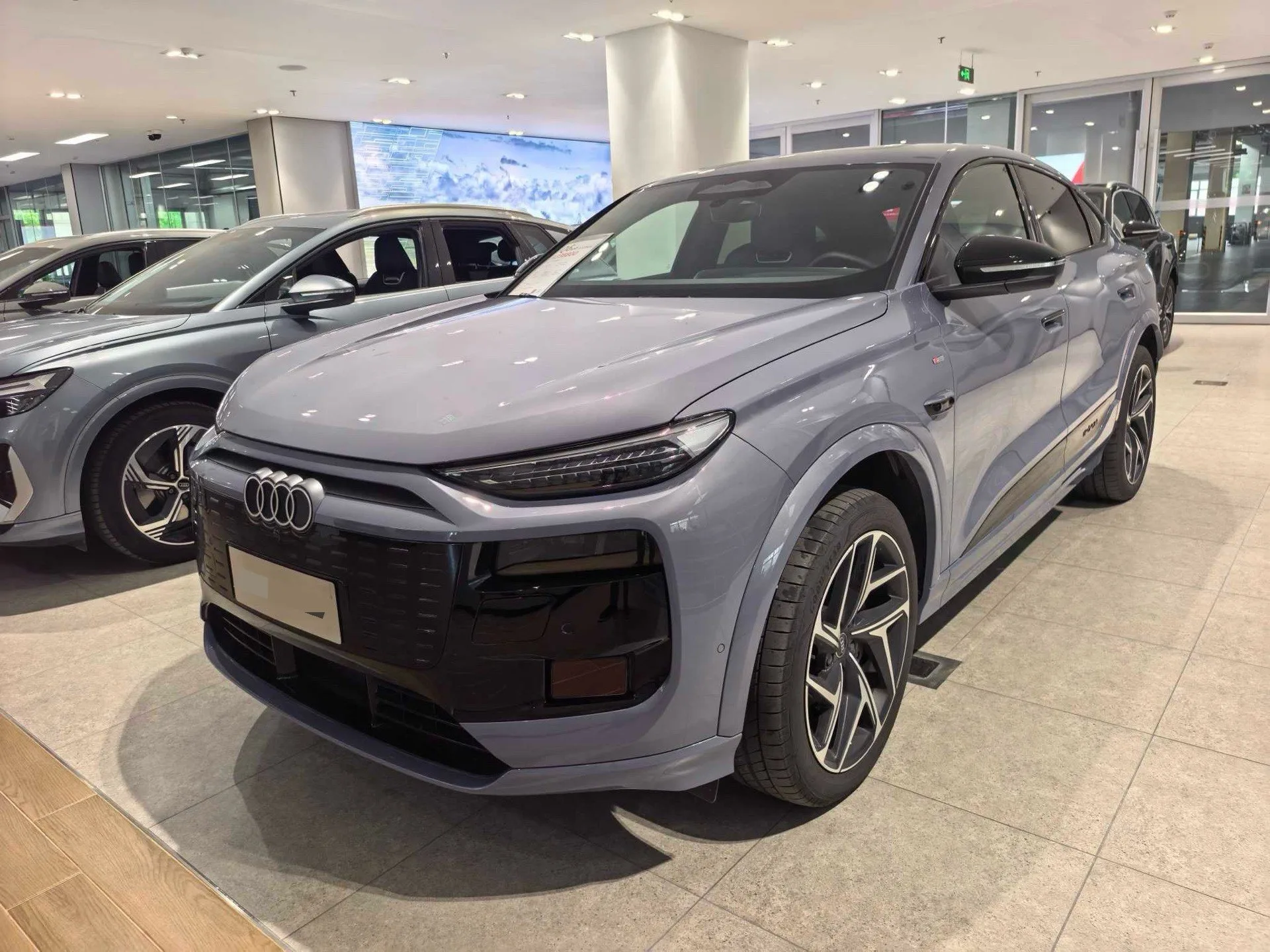 Audi Q6L Sportback e-tron 2026 First Edition