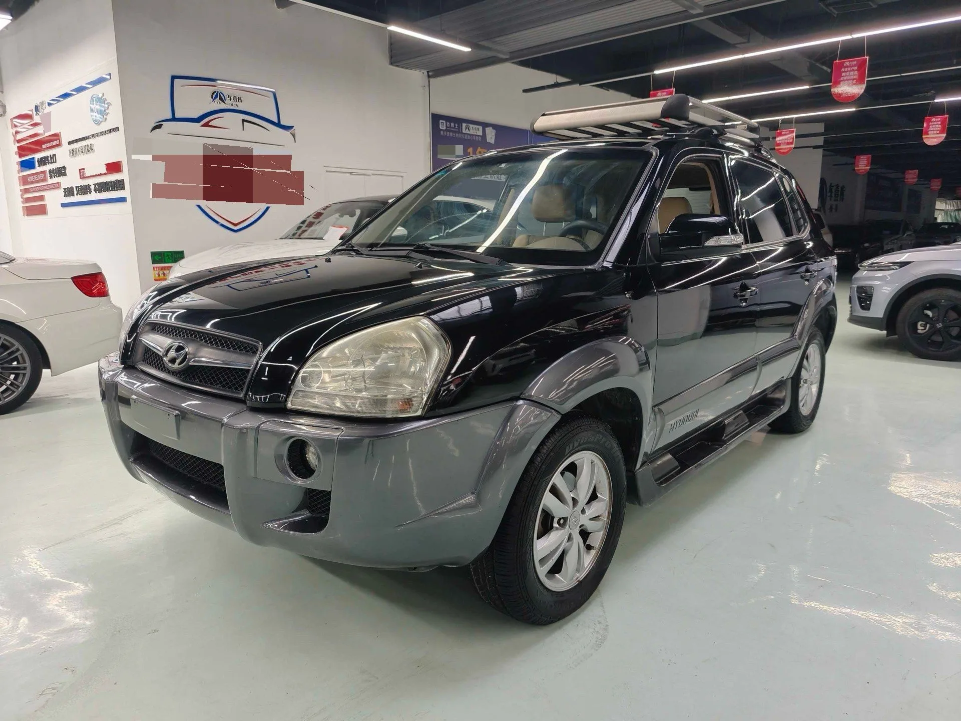 Tucson 2009 2.0L Automatic 2WD Sunroof Model