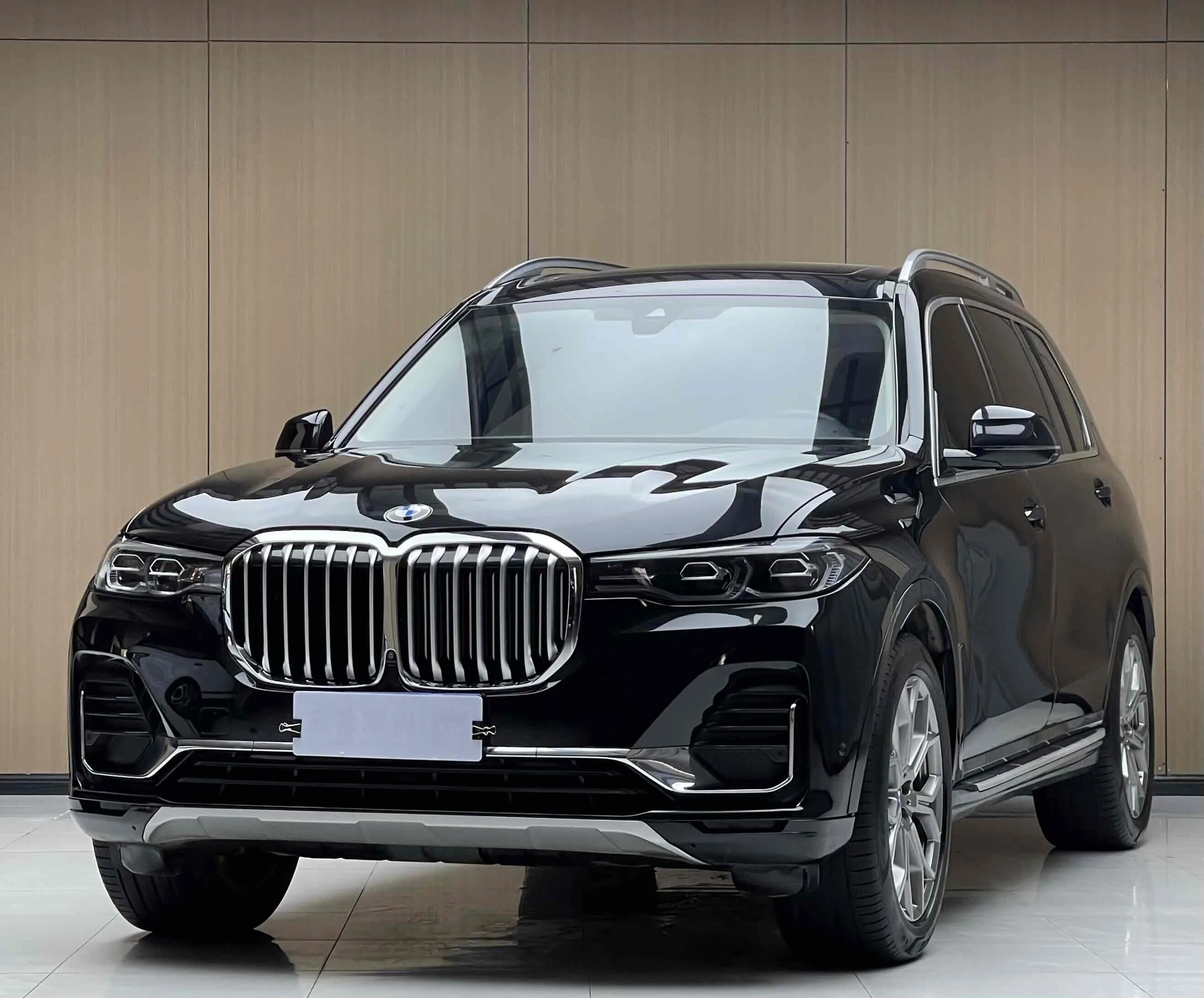 BMW X7 2021 xDrive40i Leading Luxury Package